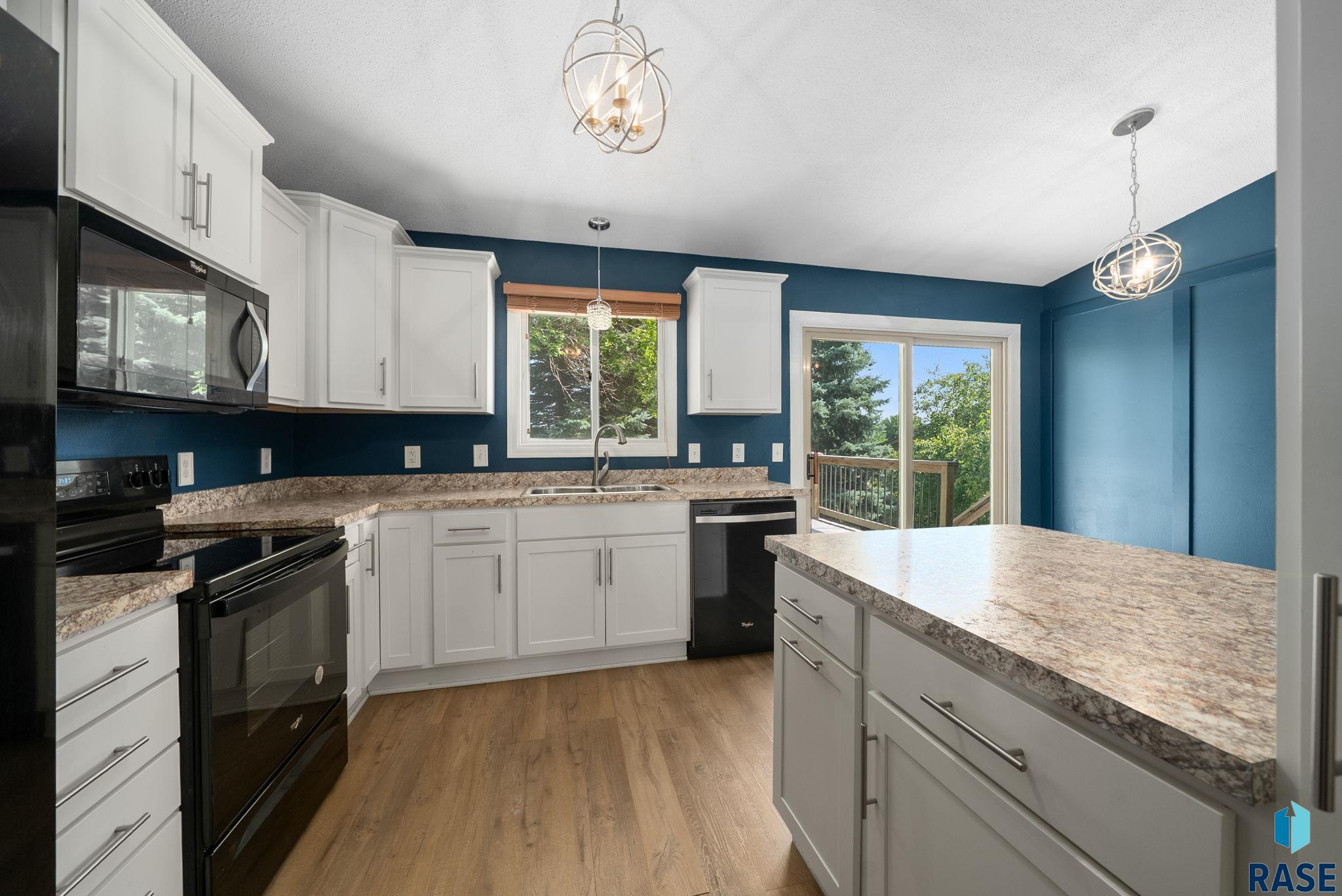 Sioux Falls, South Dakota 57110, United States, 3 Bedrooms Bedrooms, ,2 BathroomsBathrooms,Residential,Active,178704