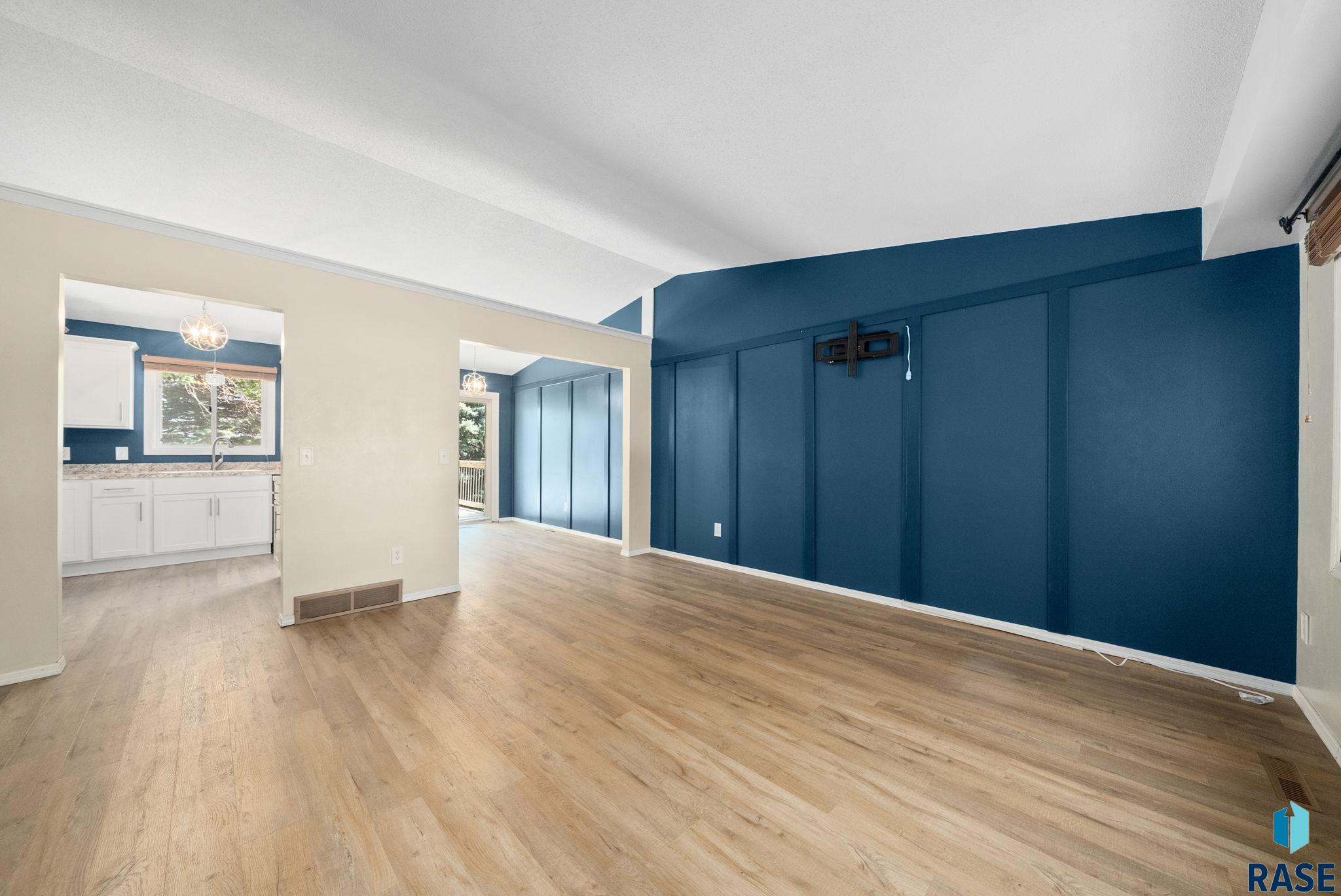 Sioux Falls, South Dakota 57110, United States, 3 Bedrooms Bedrooms, ,2 BathroomsBathrooms,Residential,Active,178704