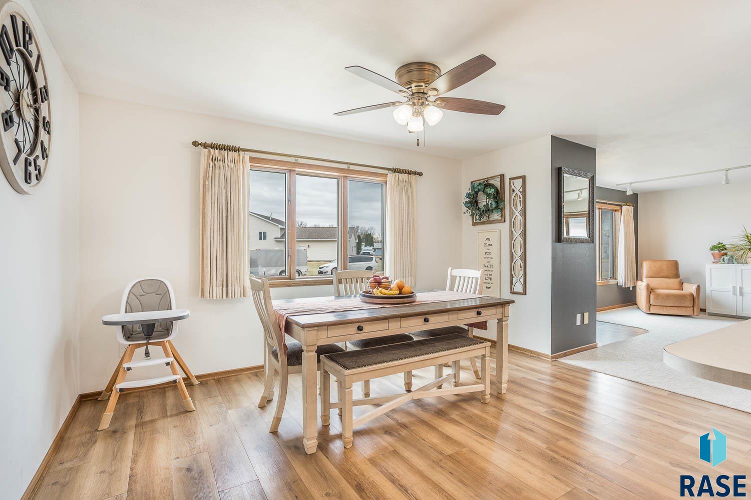 703 E Maple St Street, Parkston, South Dakota image 6