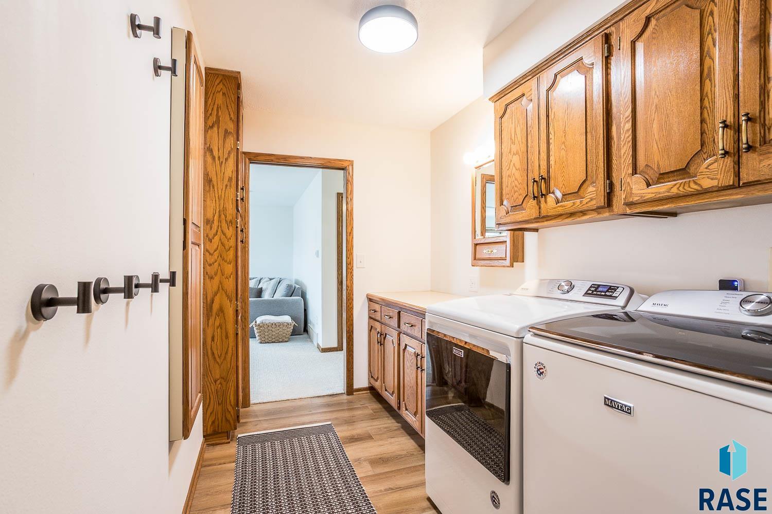 703 E Maple St Street, Parkston, South Dakota image 13