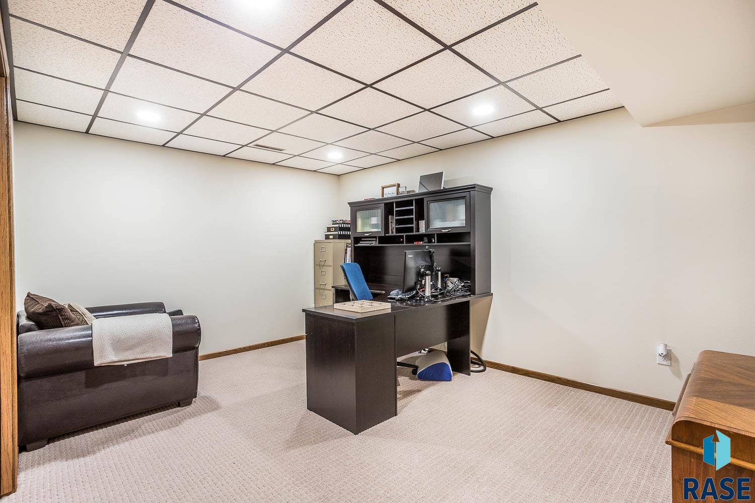 703 E Maple St Street, Parkston, South Dakota image 15