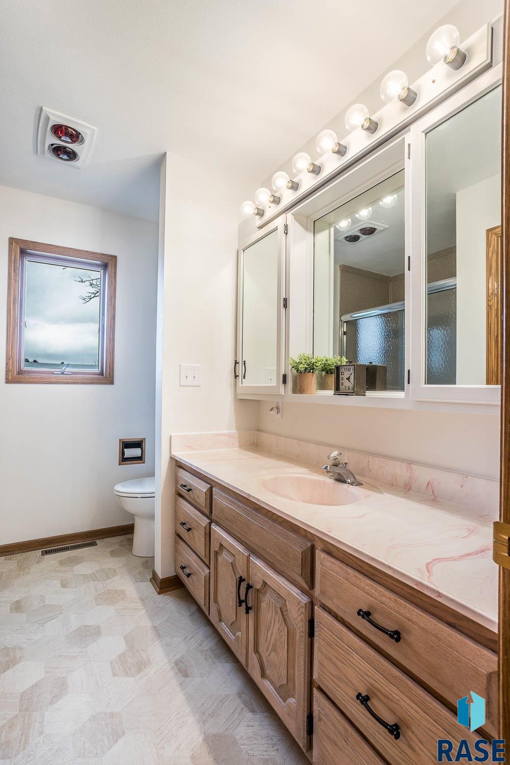 703 E Maple St Street, Parkston, South Dakota image 12