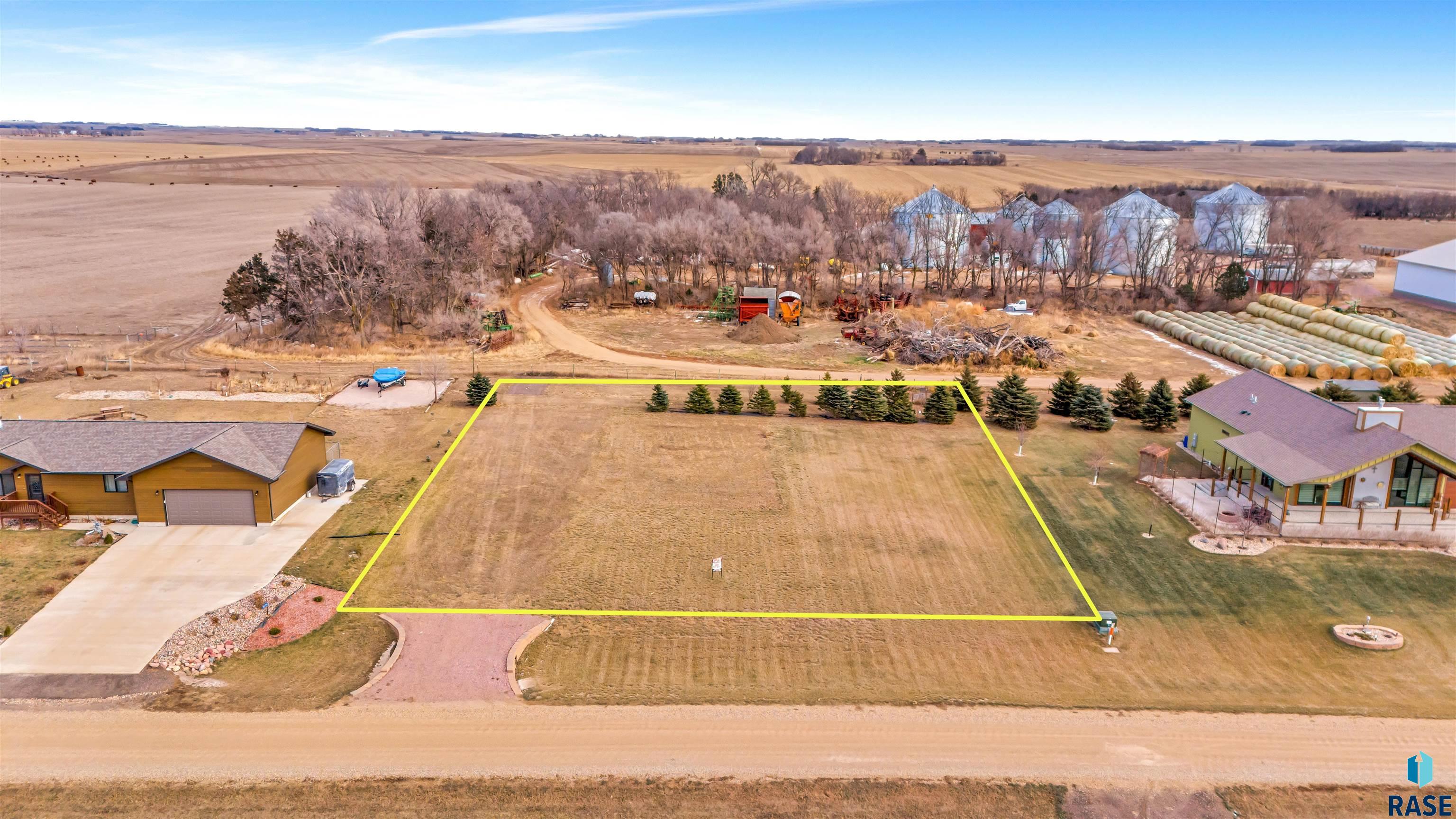 26182 Reed Ct Court, Canistota, South Dakota image 9