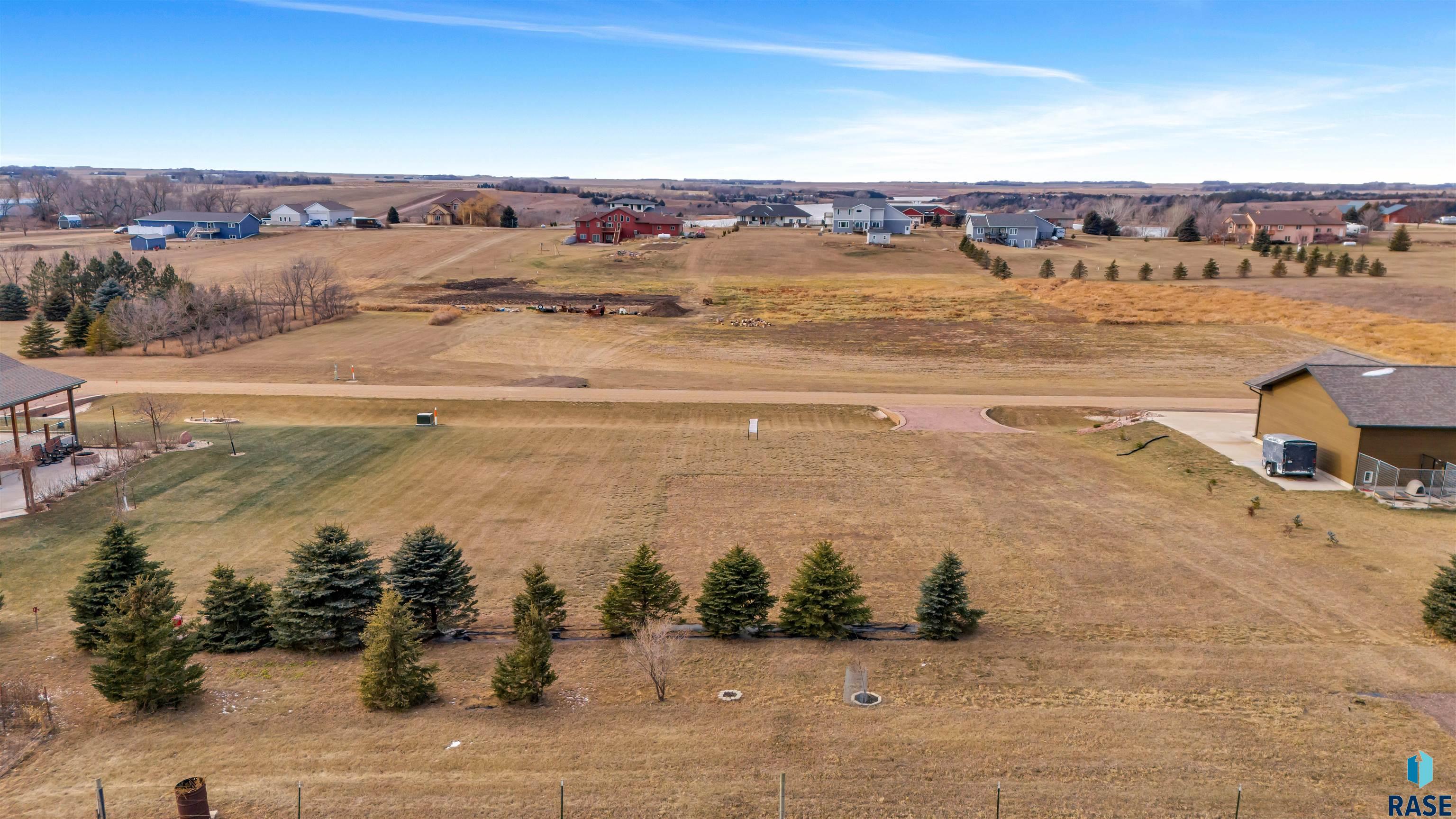 26182 Reed Ct Court, Canistota, South Dakota image 1