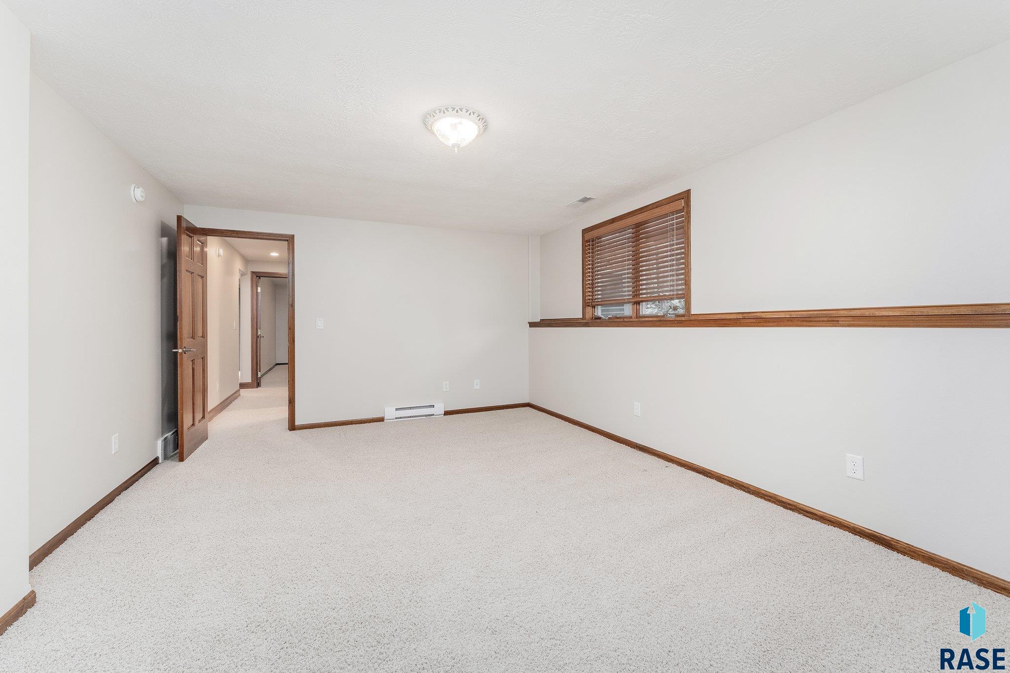 3709 S Pillsberry Ave Avenue, Sioux Falls, New Jersey image 46