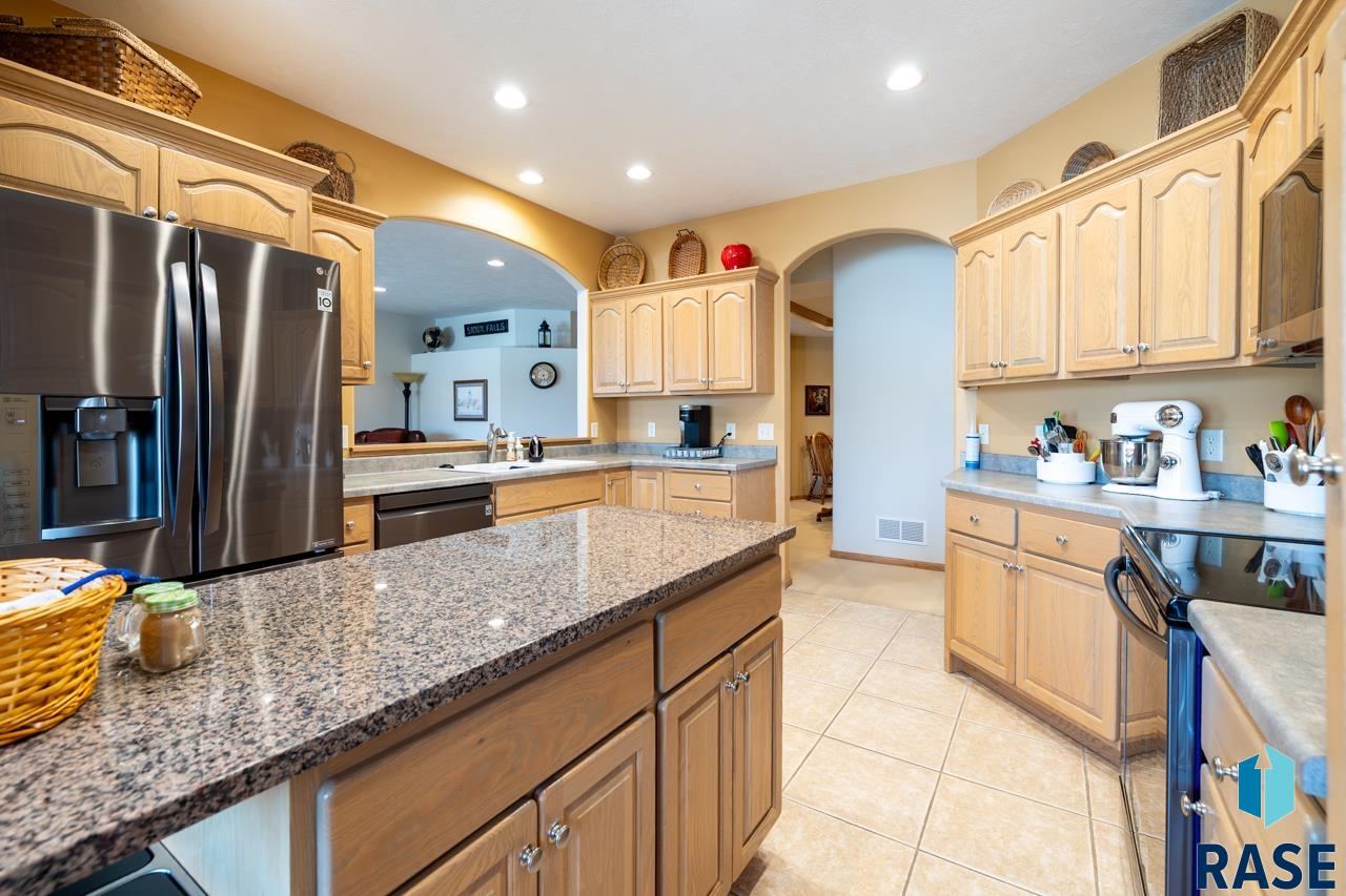 5918 S Grand Lodge Pl Place, Sioux Falls, New Jersey image 4