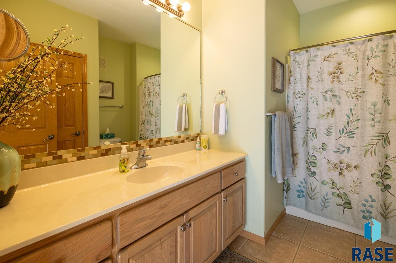 5918 S Grand Lodge Pl Place, Sioux Falls, New Jersey image 23