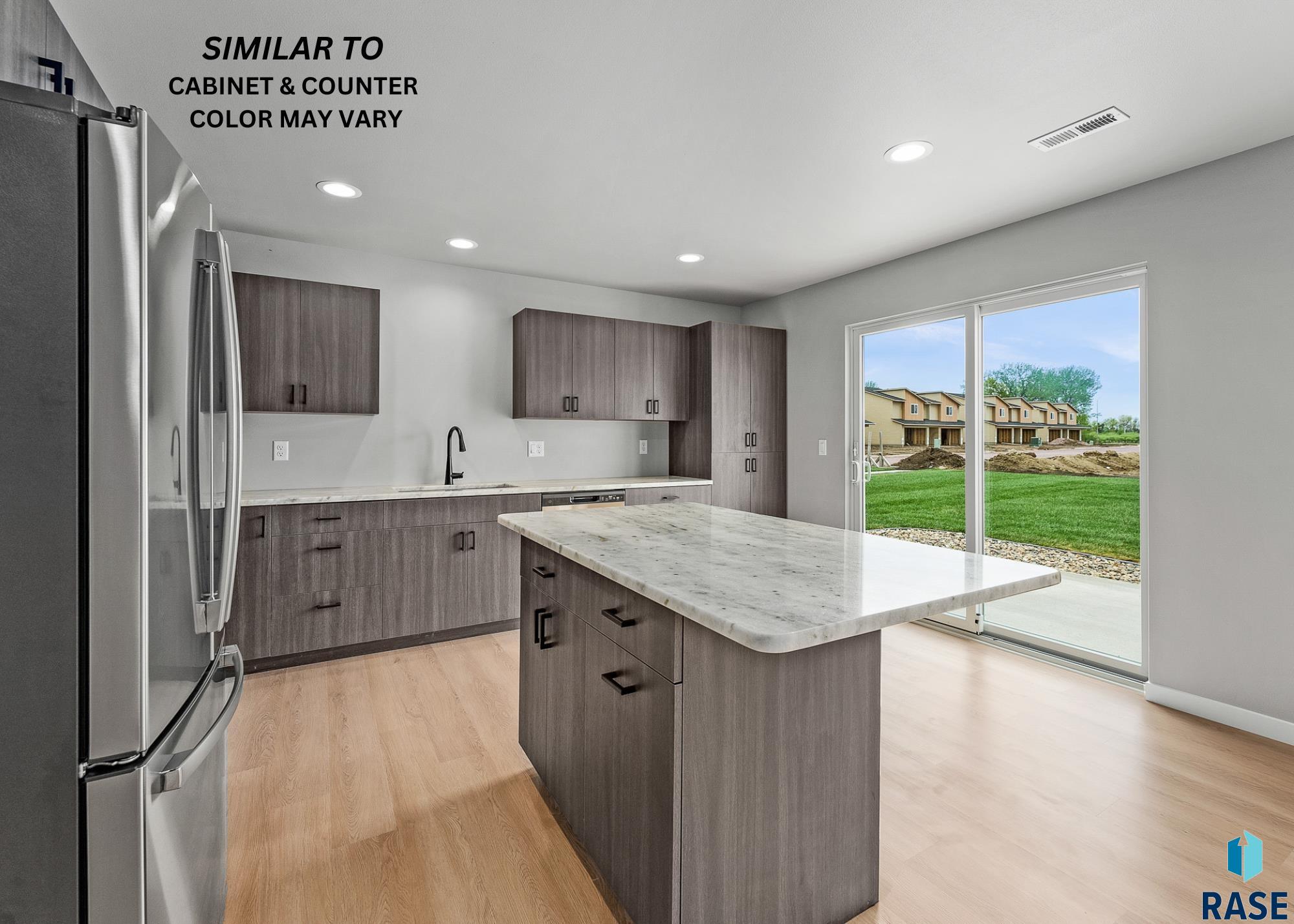 Harrisburg, South Dakota 57032, United States, 6 Bedrooms Bedrooms, ,5 BathroomsBathrooms,Residential,Contingent,13125