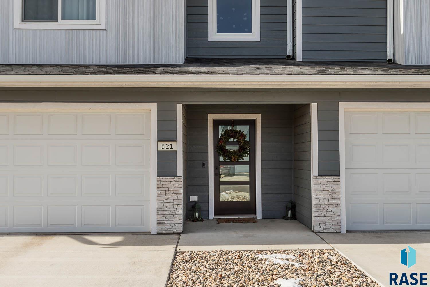 Harrisburg, South Dakota 57032, United States, 6 Bedrooms Bedrooms, ,5 BathroomsBathrooms,Residential,Contingent,13125