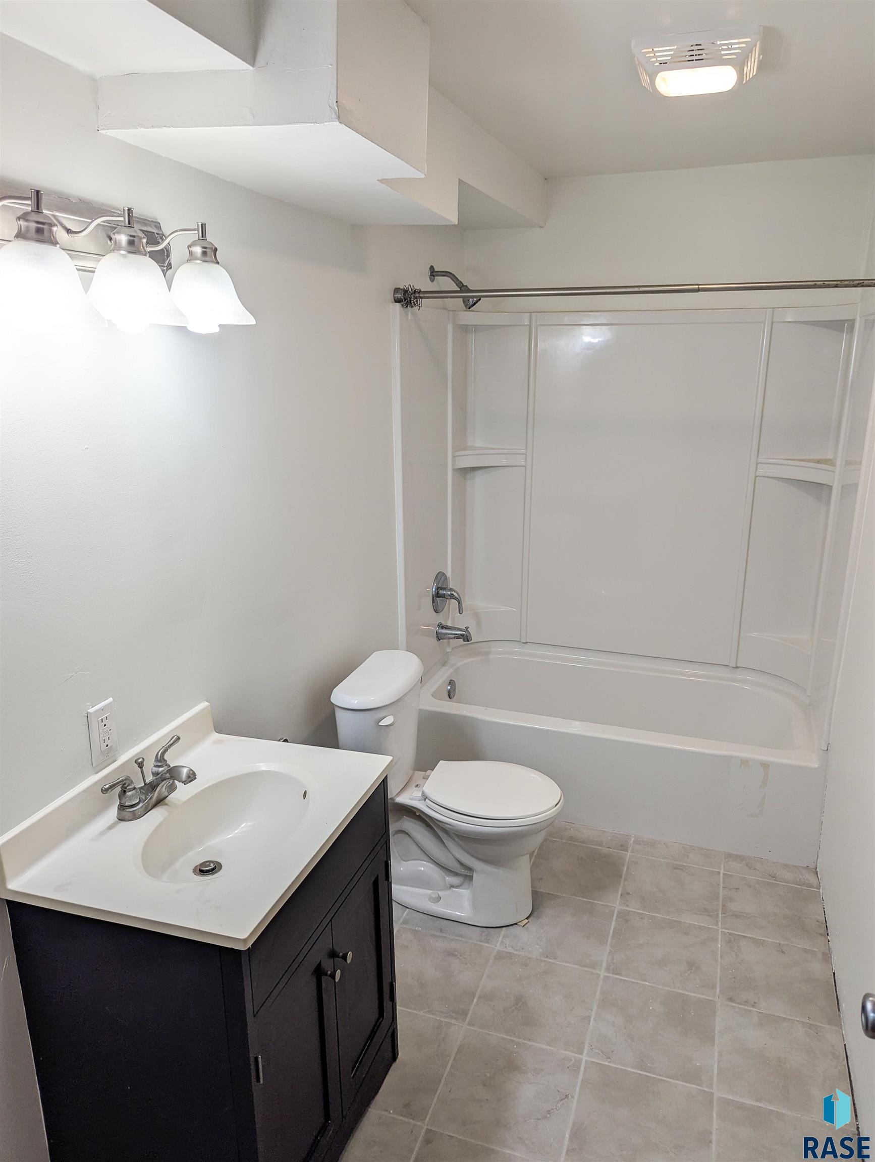 105 W Alpine Cir Circle, Brandon, New Jersey image 13