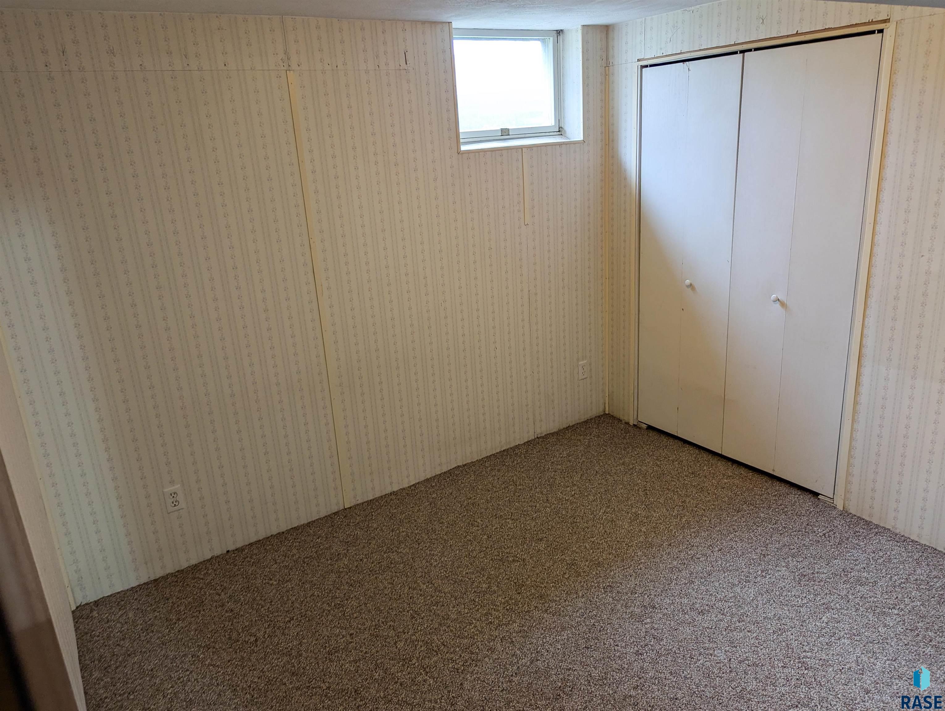 105 W Alpine Cir Circle, Brandon, New Jersey image 12