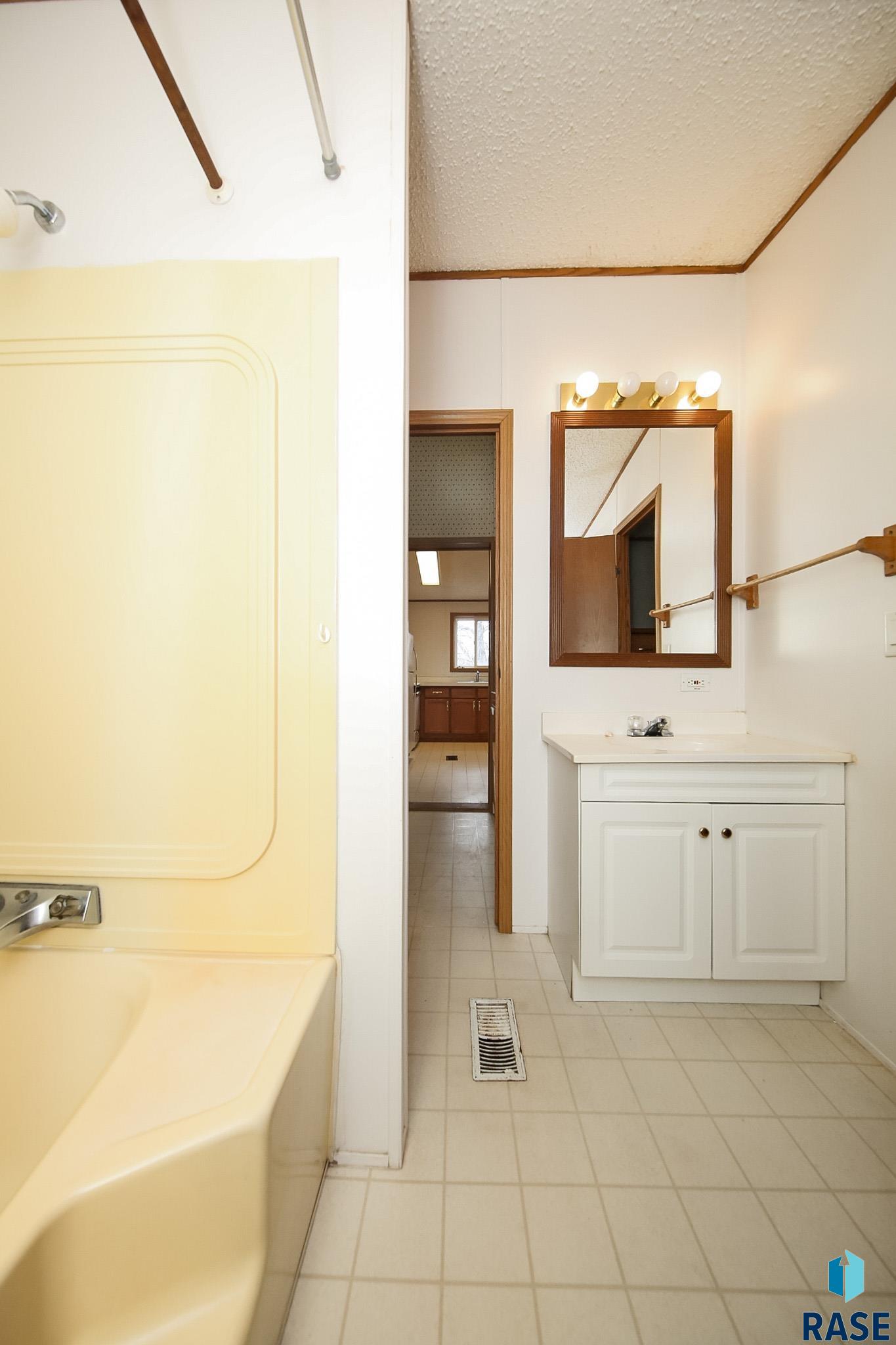 48175 Kim Cir Circle, Brandon, New Jersey image 16