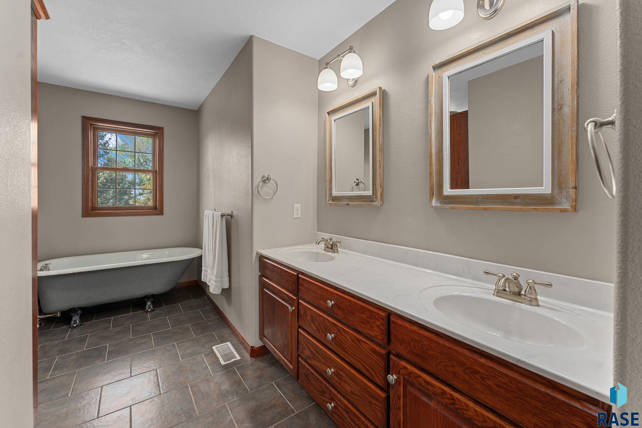 45254 Hawk Dr Drive, Montrose, New Jersey image 15