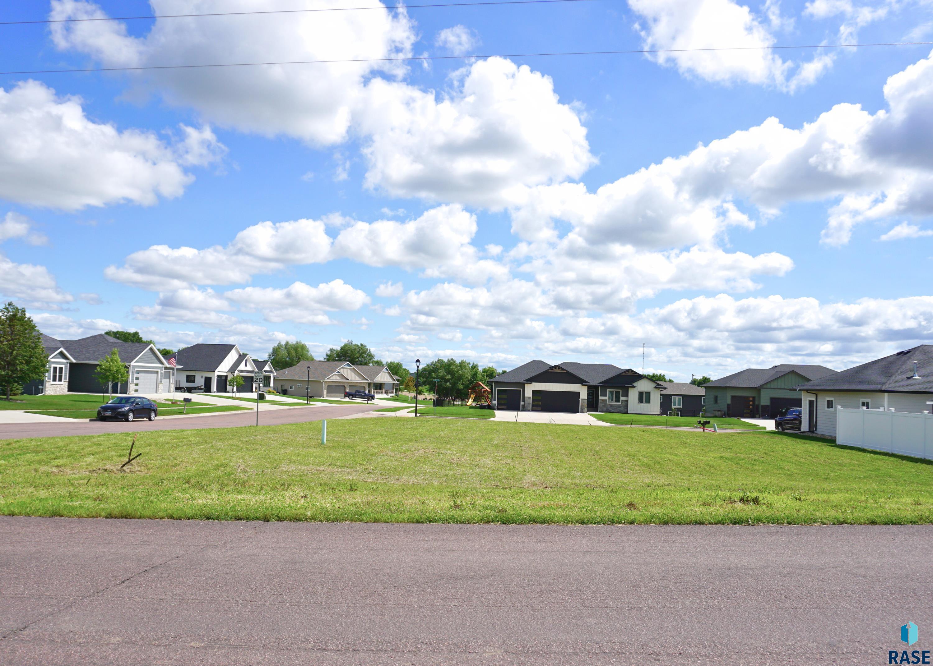 401 W 5th St Street, Crooks, South Dakota image 4