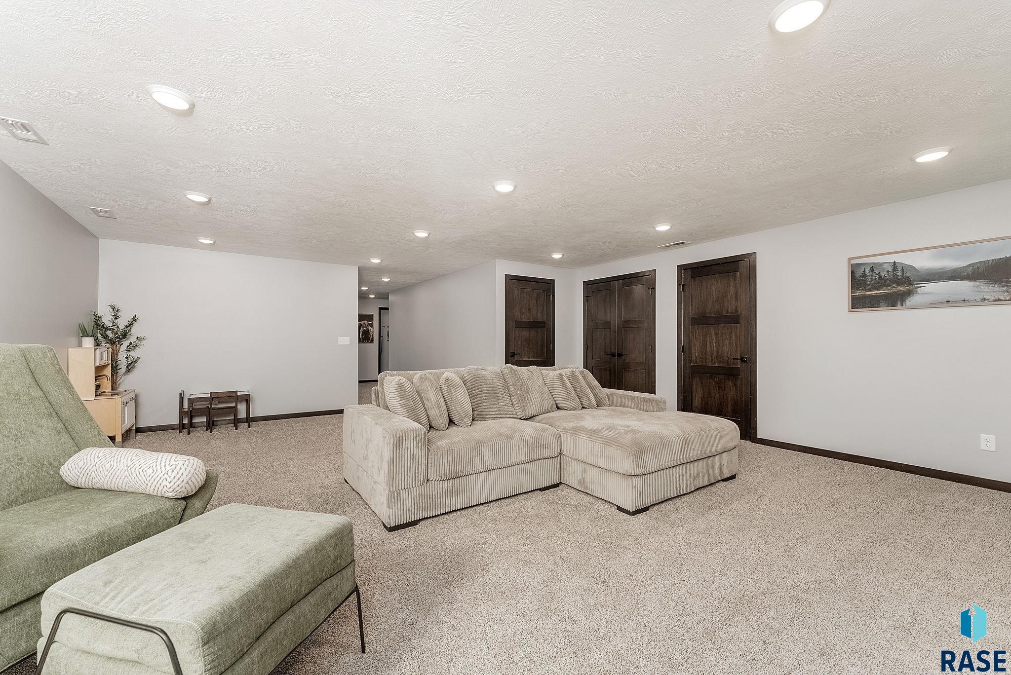 7101 S Garden Ct Court, Sioux Falls, New Jersey image 16