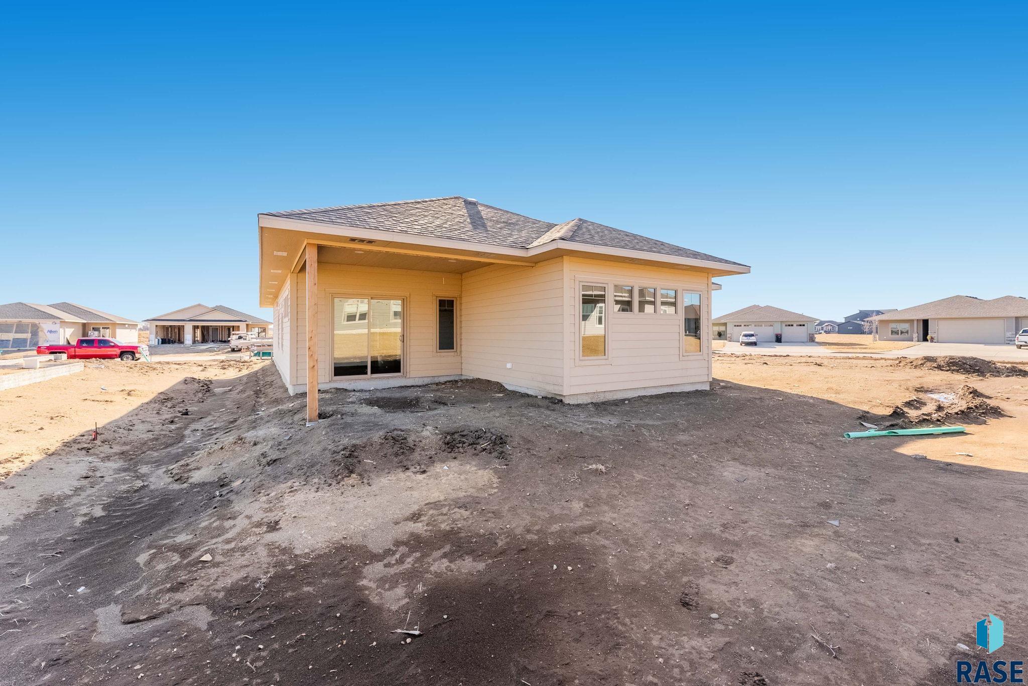 2308 E Brek St Street, Brandon, South Dakota image 25