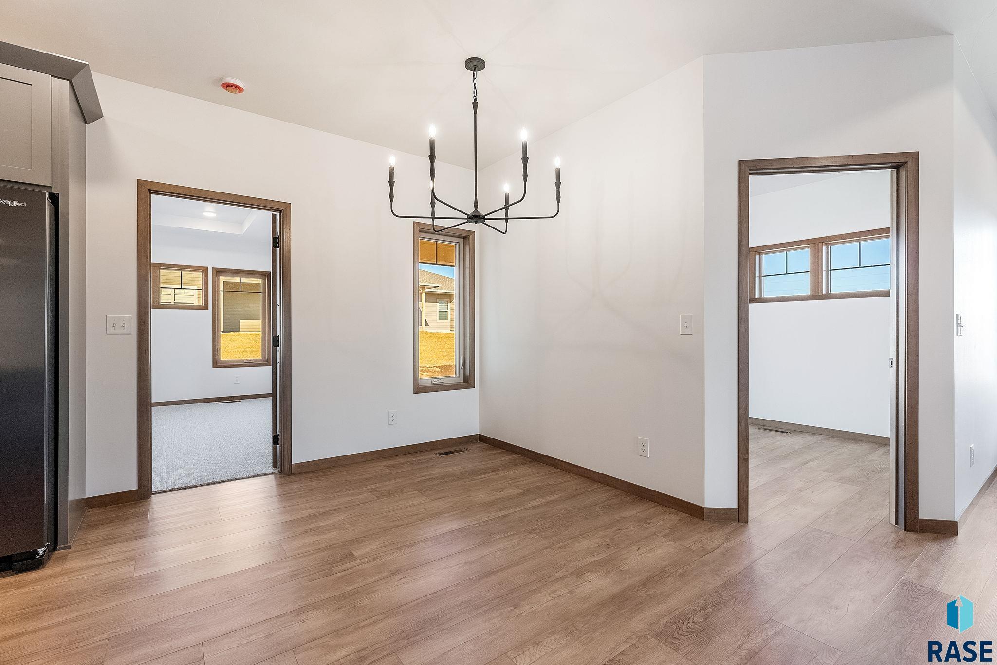 2308 E Brek St Street, Brandon, South Dakota image 8