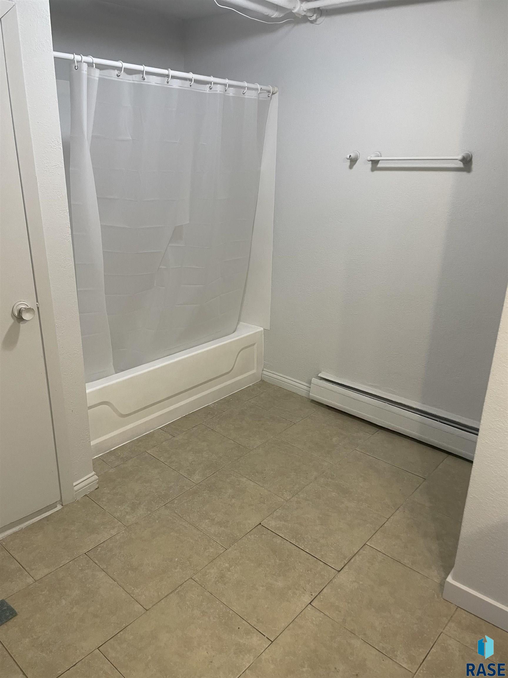 Sioux Falls, South Dakota 57104, United States, ,Residential,Active,123981