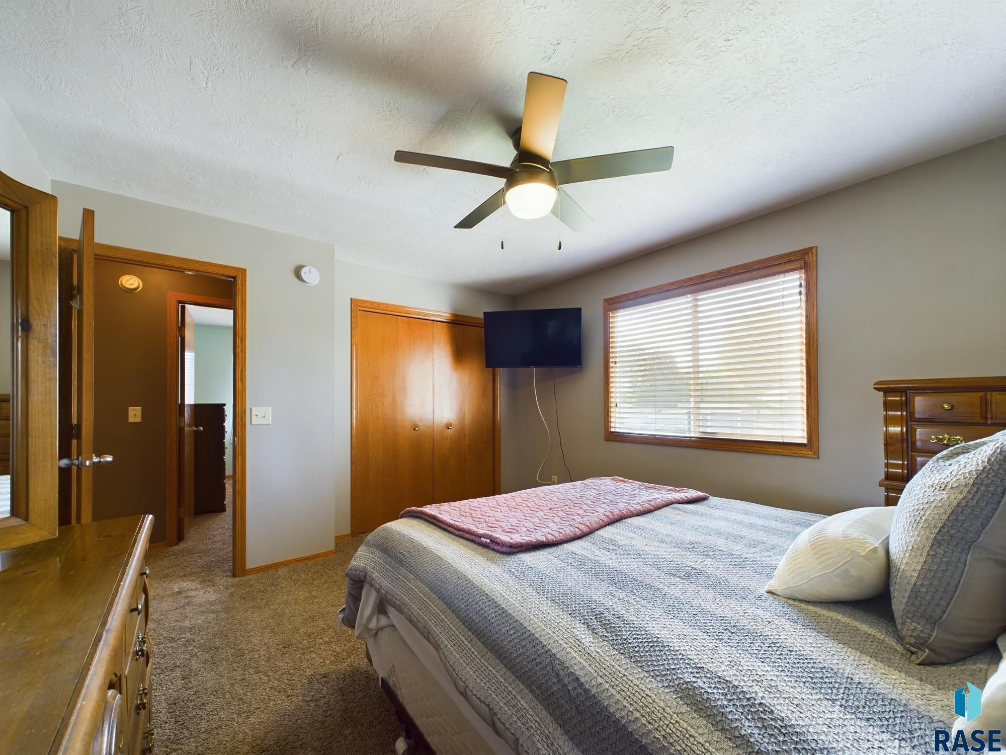 301 W Hackberry St Street, Brandon, New Jersey image 13