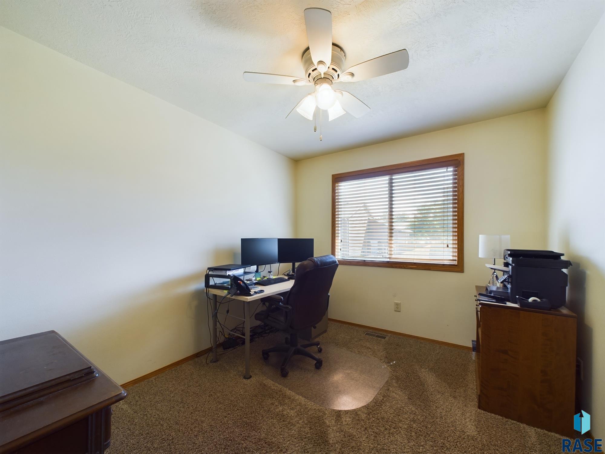 301 W Hackberry St Street, Brandon, New Jersey image 17