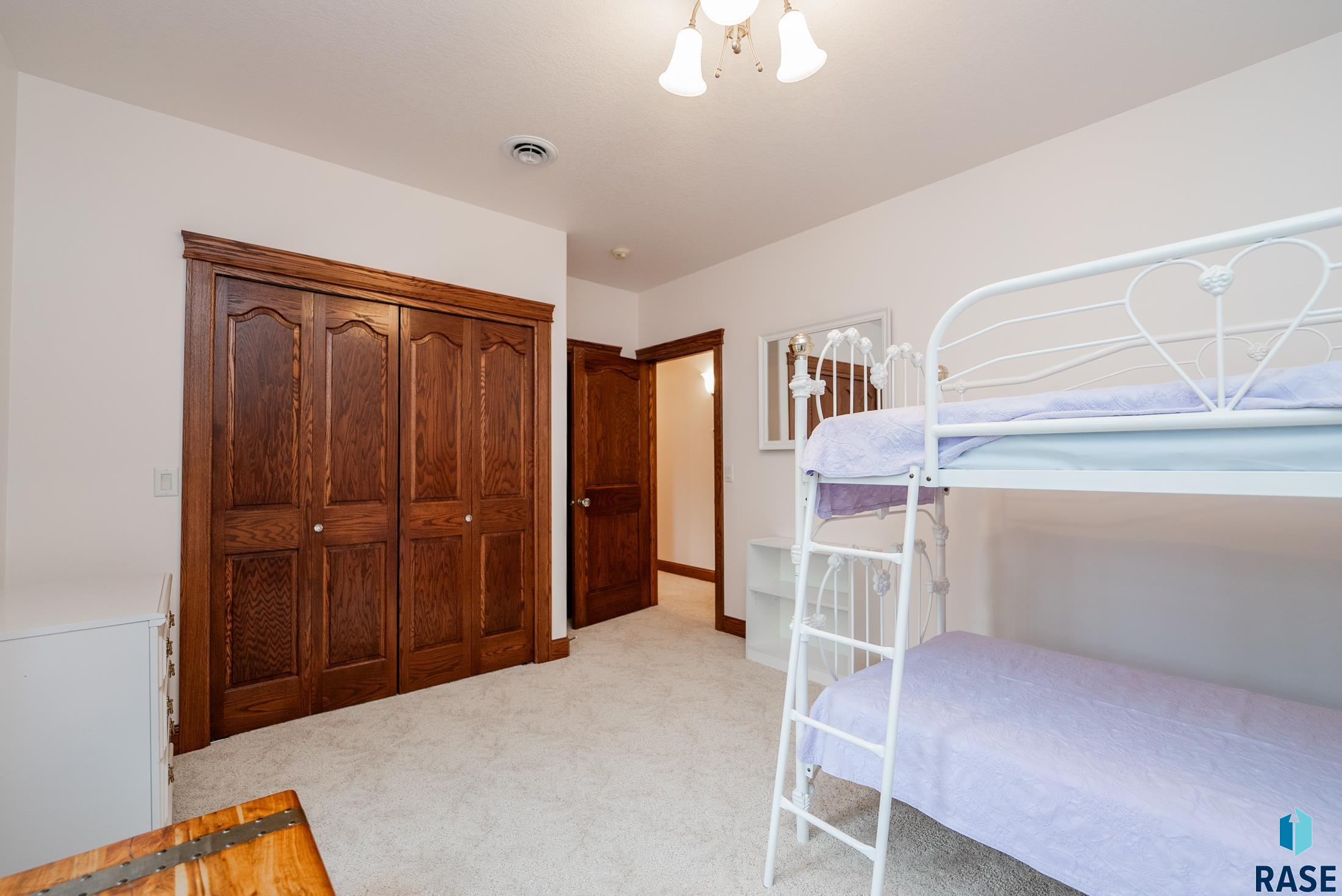 300 Calumet Cir Circle, Yankton, South Dakota image 29