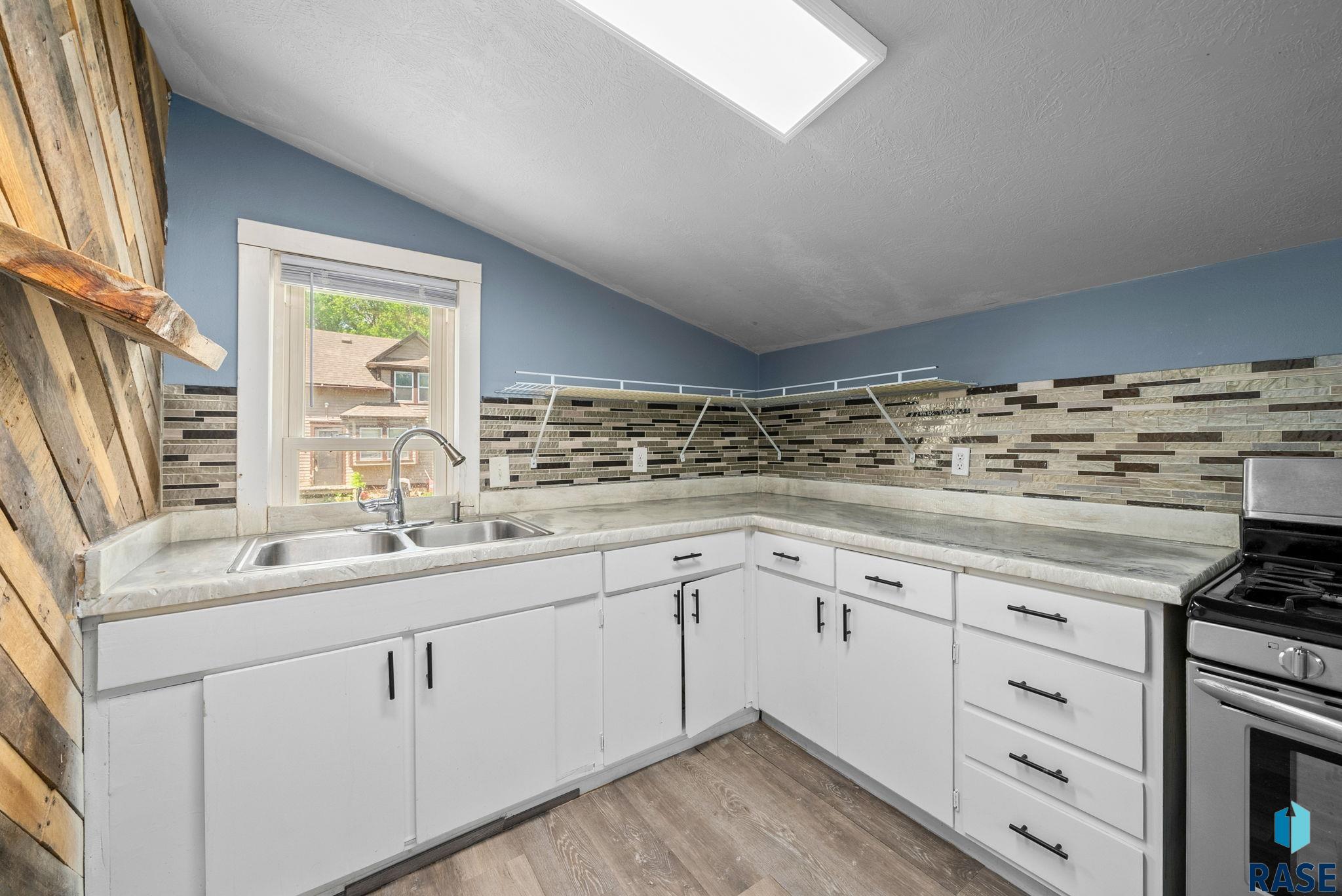 Sioux Falls, South Dakota 57105, United States, 2 Bedrooms Bedrooms, ,2 BathroomsBathrooms,Residential,Active,132928