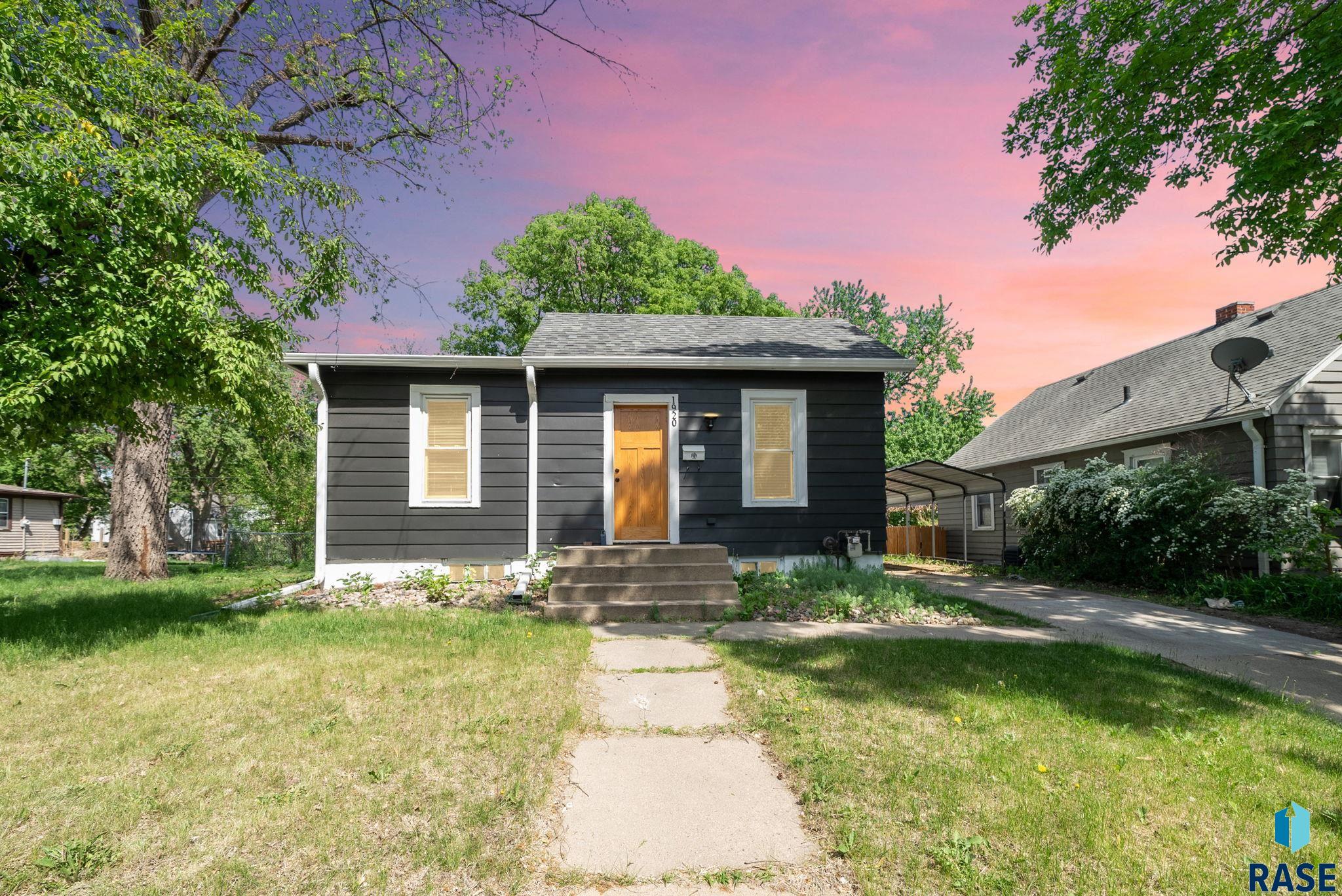 Sioux Falls, South Dakota 57105, United States, 2 Bedrooms Bedrooms, ,2 BathroomsBathrooms,Residential,Active,132928