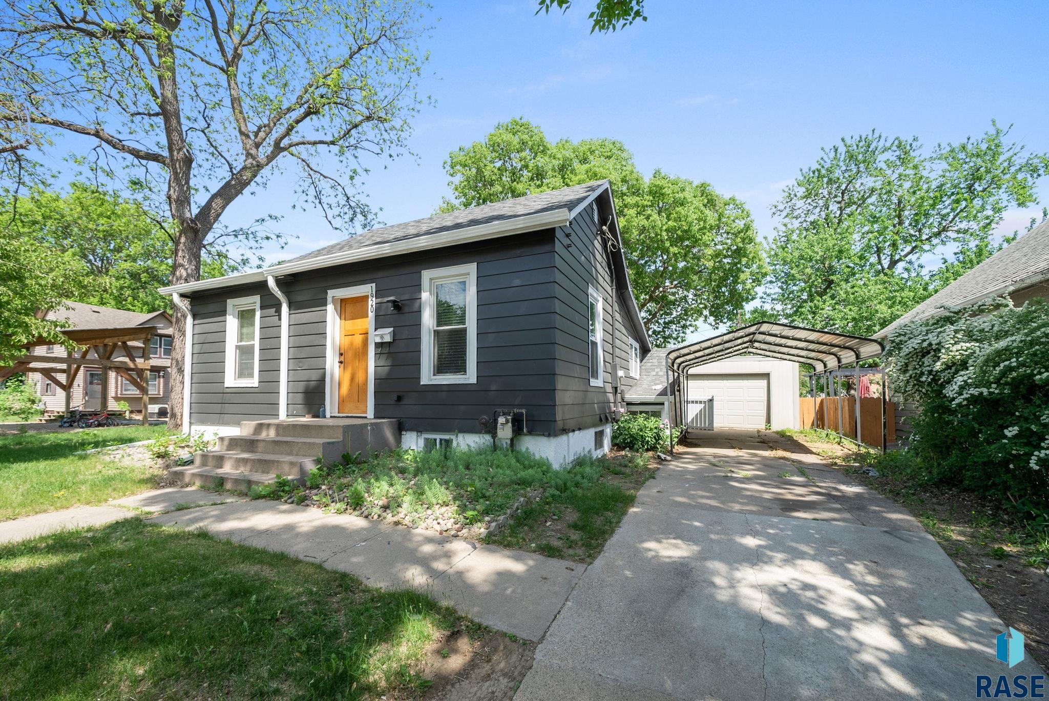 Sioux Falls, South Dakota 57105, United States, 2 Bedrooms Bedrooms, ,2 BathroomsBathrooms,Residential,Active,132928