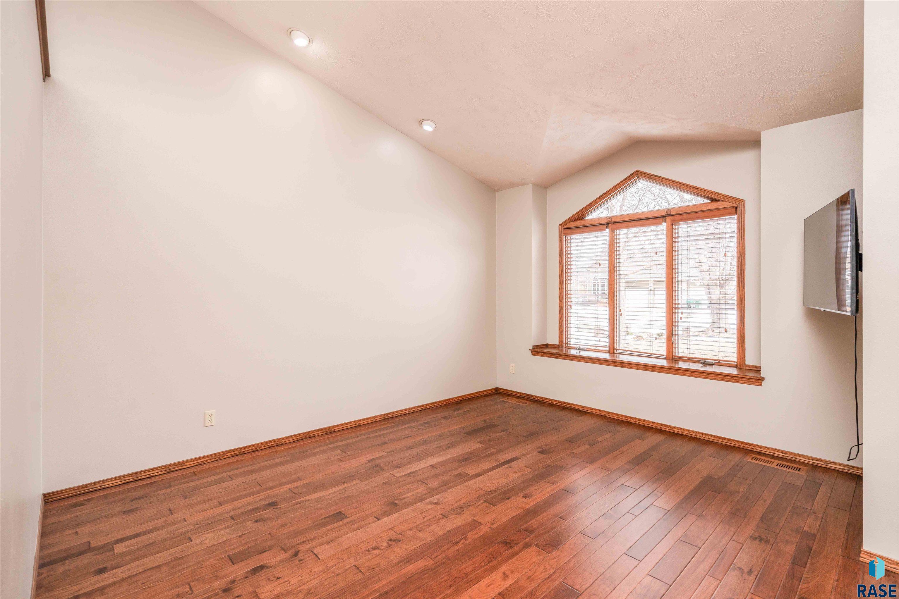 1009 S Parkview Blvd Boulevard, Brandon, South Dakota image 7