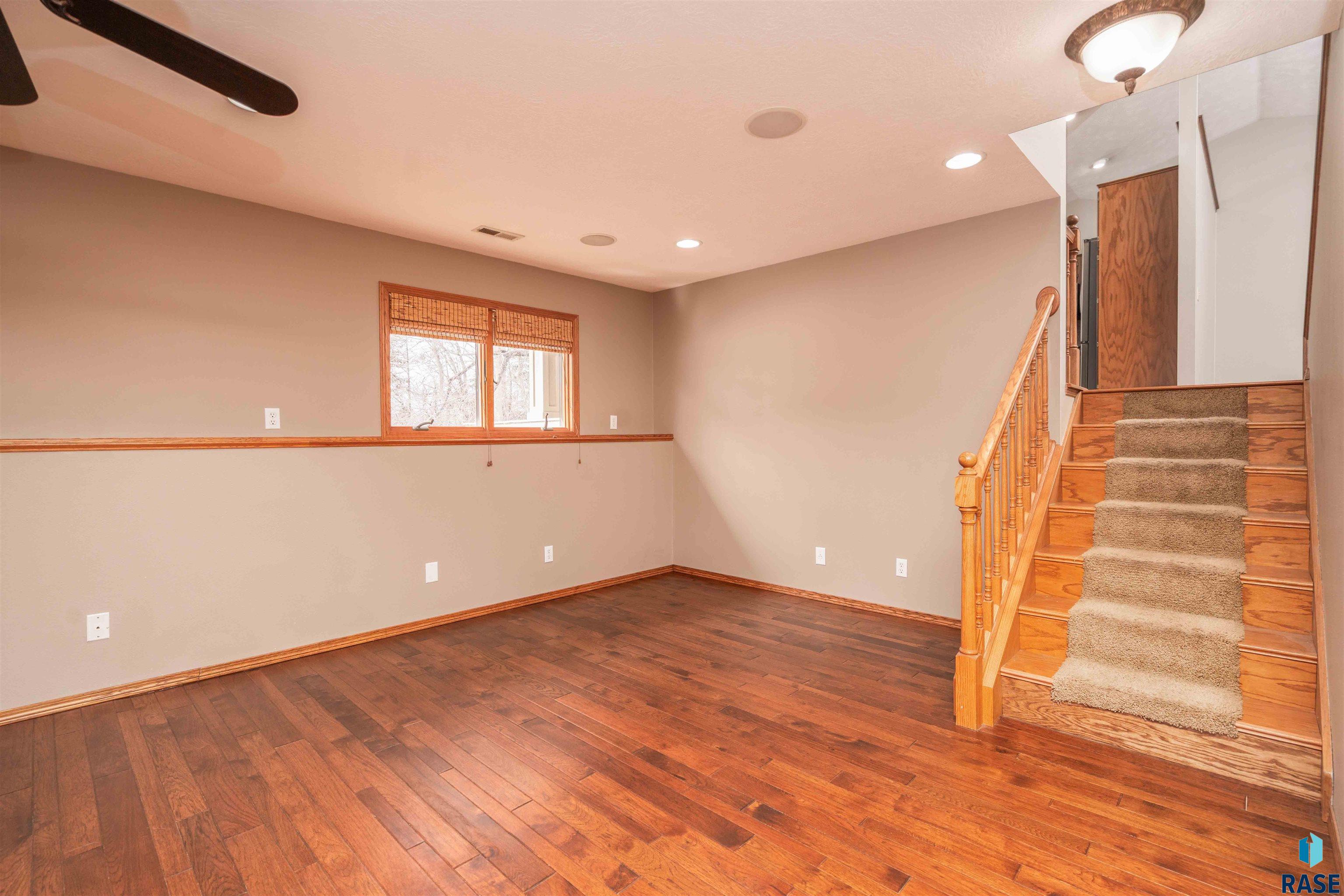 1009 S Parkview Blvd Boulevard, Brandon, South Dakota image 16