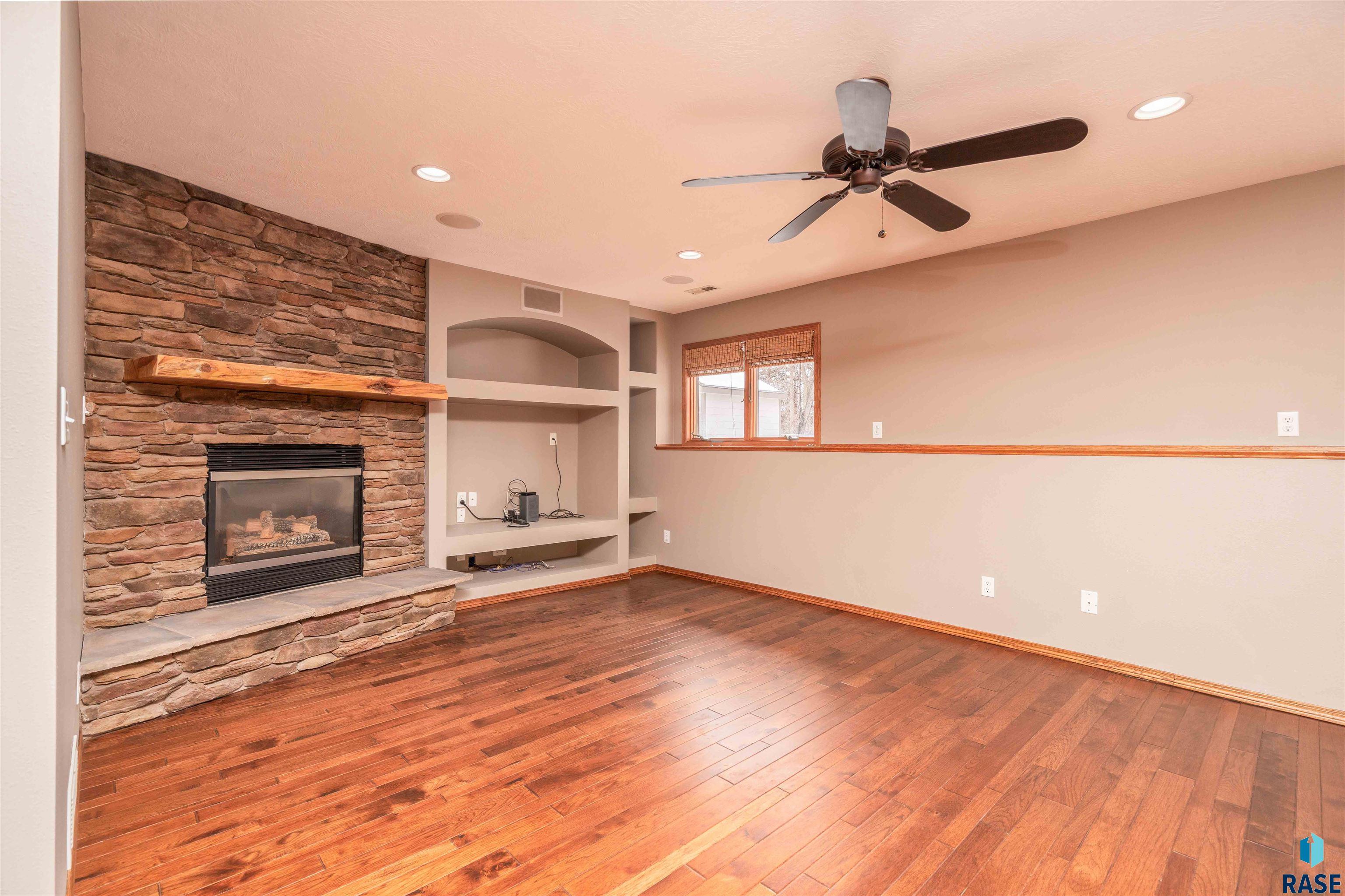 1009 S Parkview Blvd Boulevard, Brandon, South Dakota image 15
