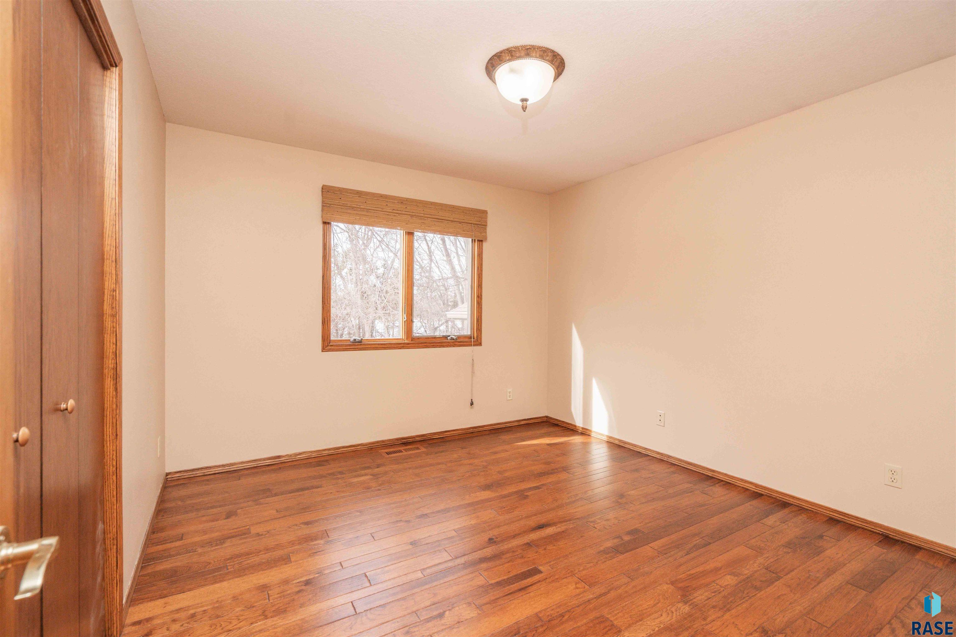 1009 S Parkview Blvd Boulevard, Brandon, South Dakota image 13