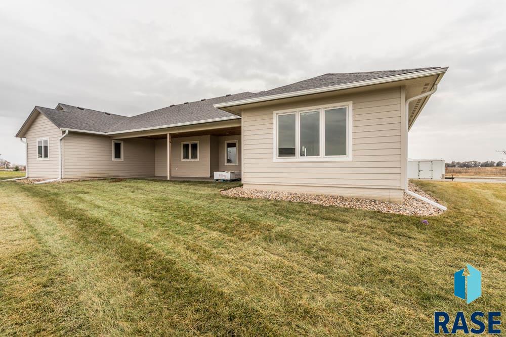 1810 Ethan St Street, Harrisburg, South Dakota image 29