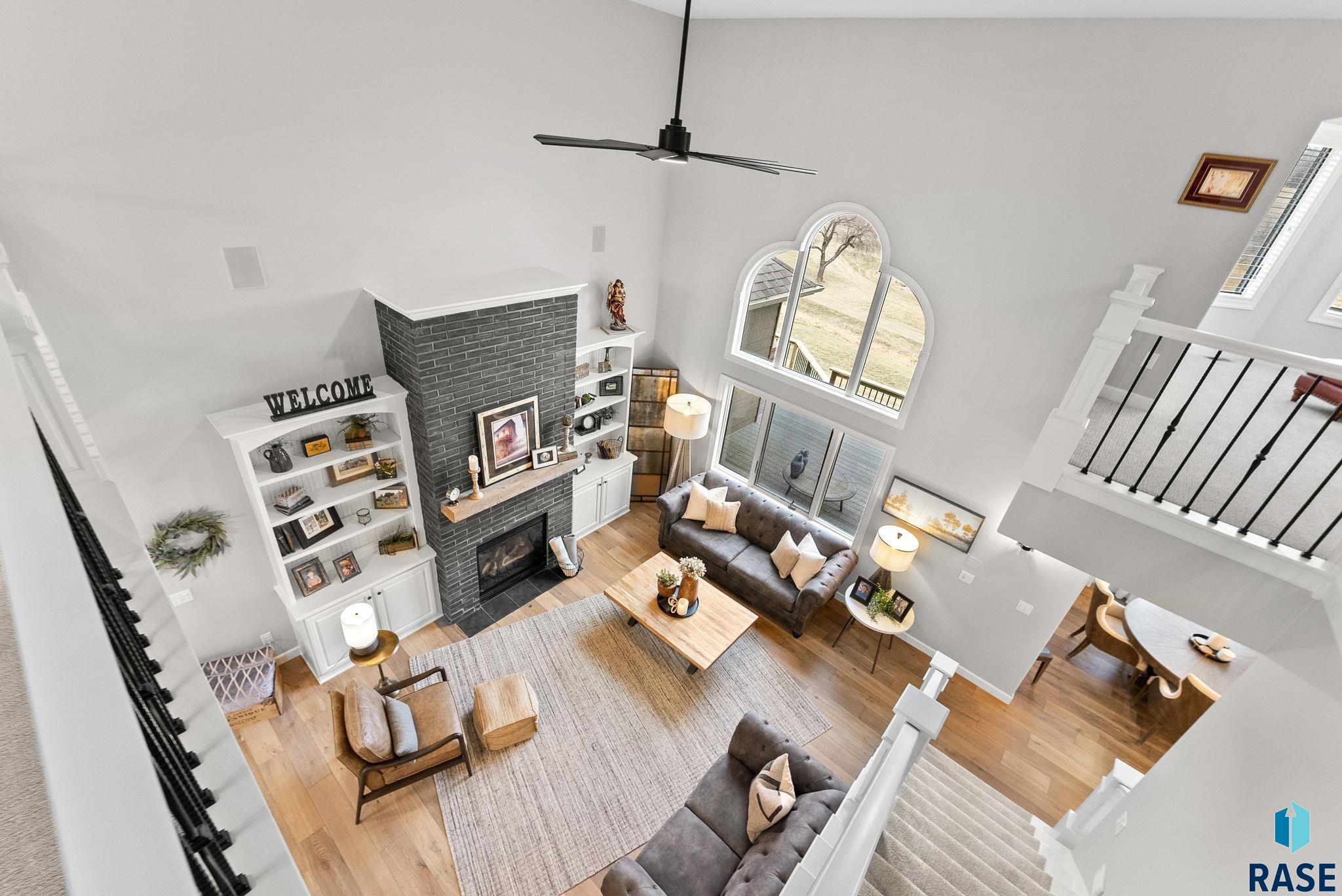 Sioux Falls, South Dakota 57110, United States, 6 Bedrooms Bedrooms, ,5 BathroomsBathrooms,Residential,Pending,129069