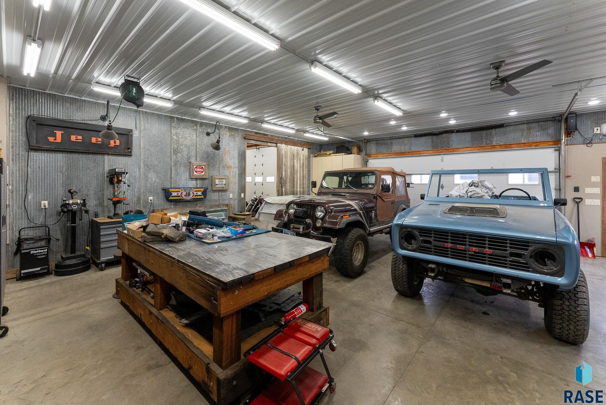9300 E 41st St Street, Sioux Falls, New Jersey image 20