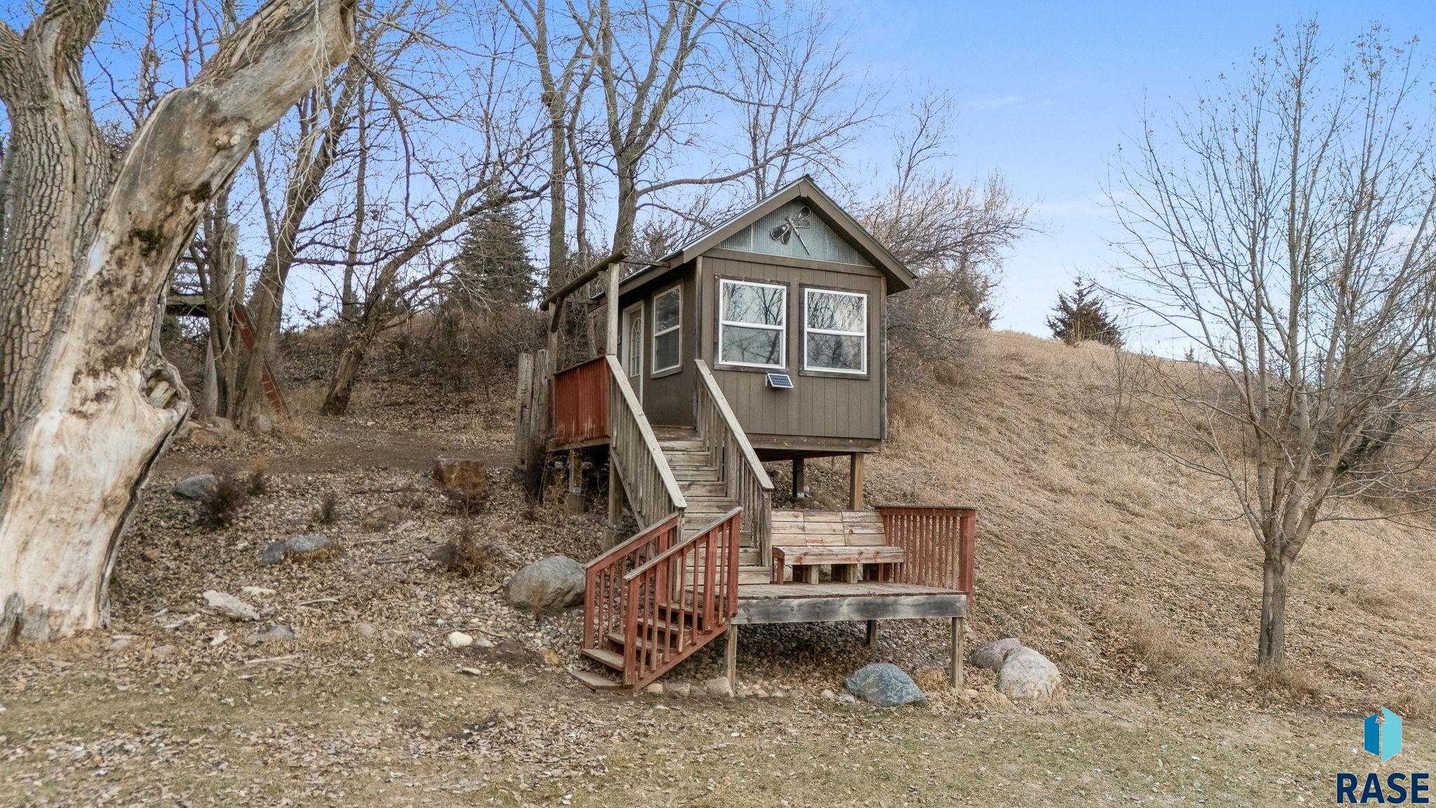 Sioux Falls, South Dakota 57110, United States, 6 Bedrooms Bedrooms, ,5 BathroomsBathrooms,Residential,Active,18601