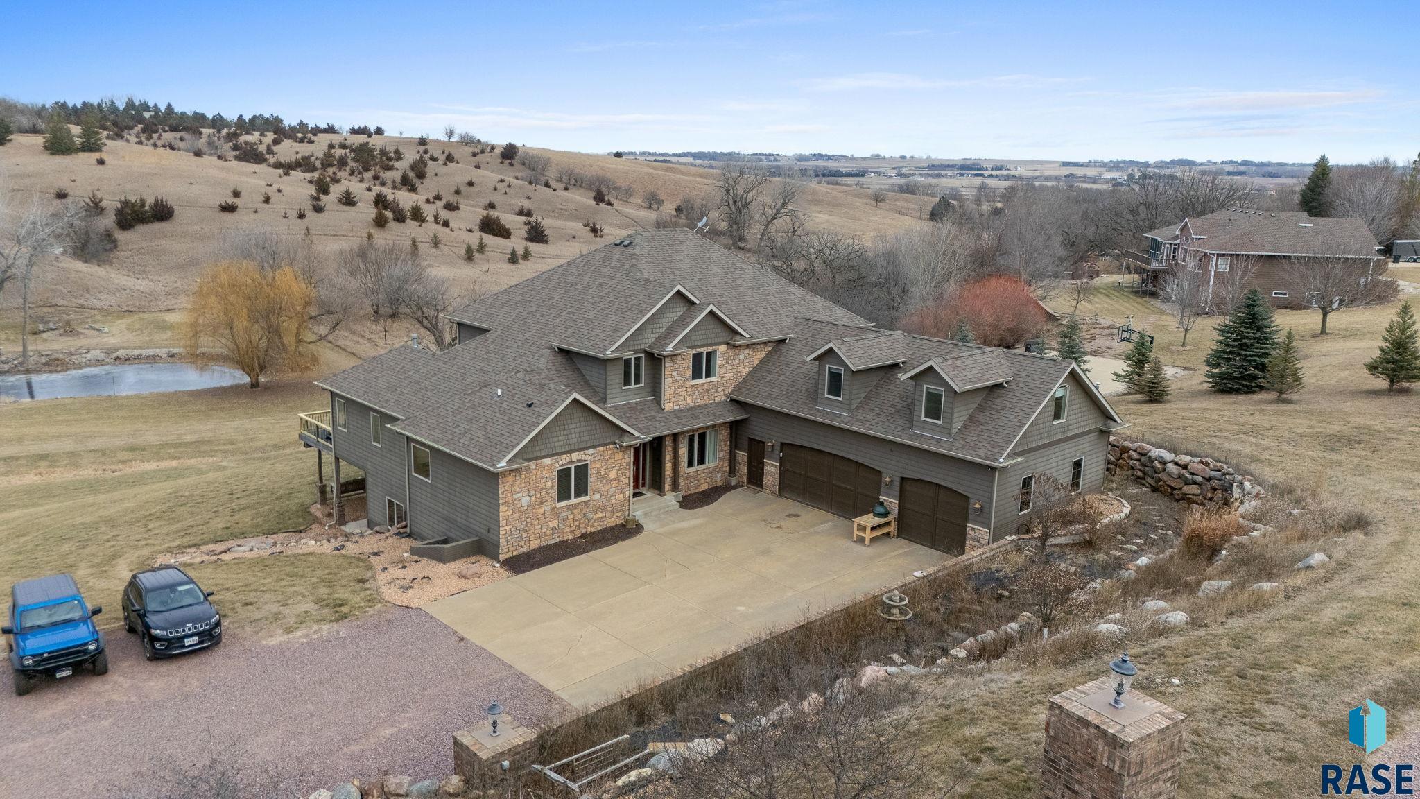 Sioux Falls, South Dakota 57110, United States, 6 Bedrooms Bedrooms, ,5 BathroomsBathrooms,Residential,Active,18601