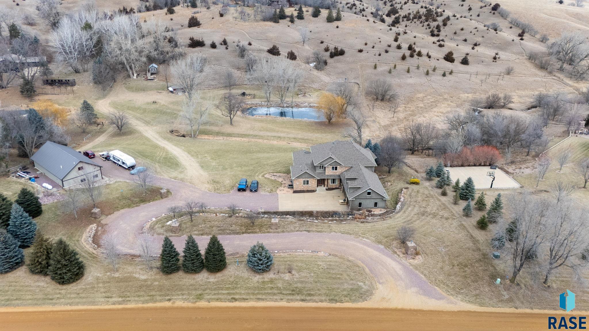 Sioux Falls, South Dakota 57110, United States, 6 Bedrooms Bedrooms, ,5 BathroomsBathrooms,Residential,Active,18601