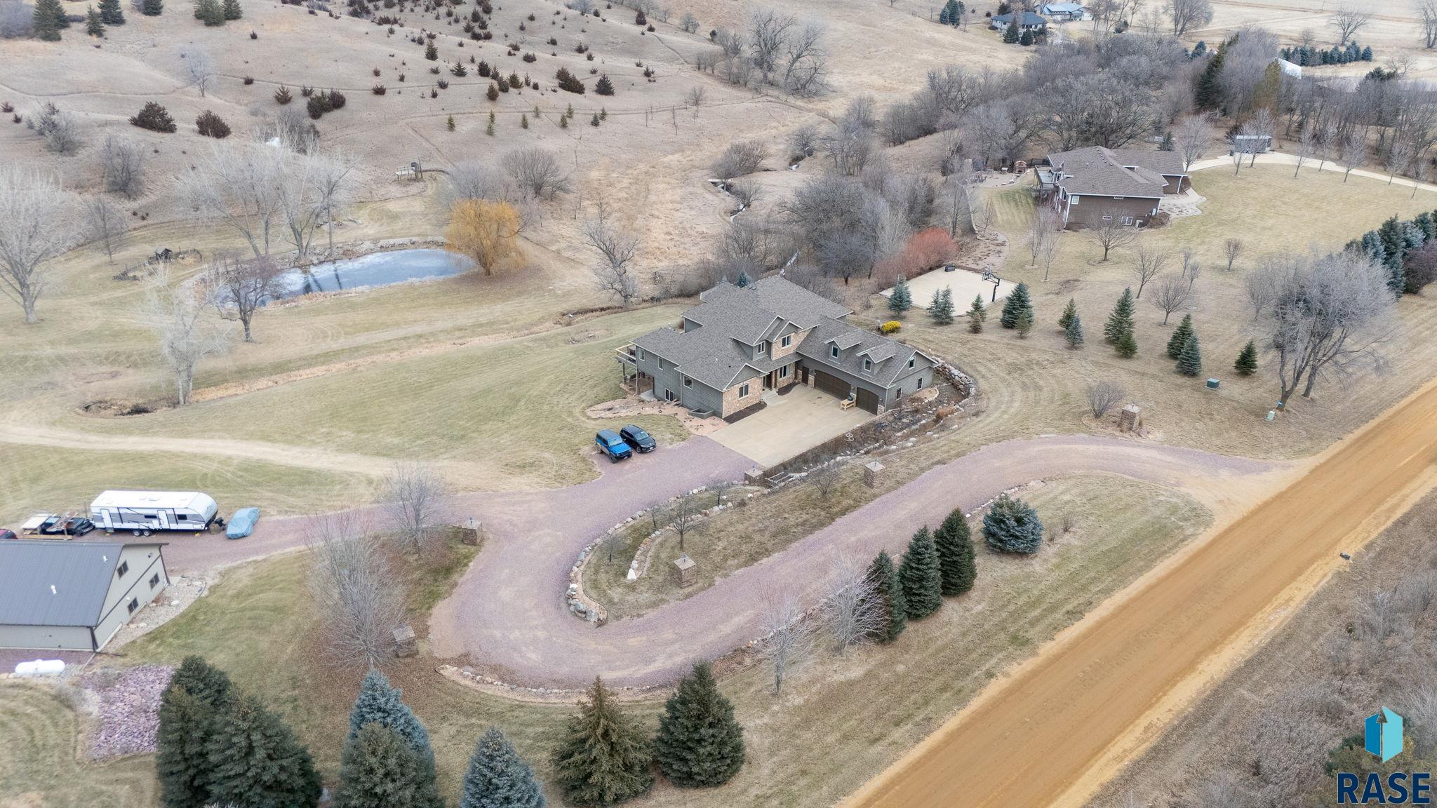 Sioux Falls, South Dakota 57110, United States, 6 Bedrooms Bedrooms, ,5 BathroomsBathrooms,Residential,Active,18601