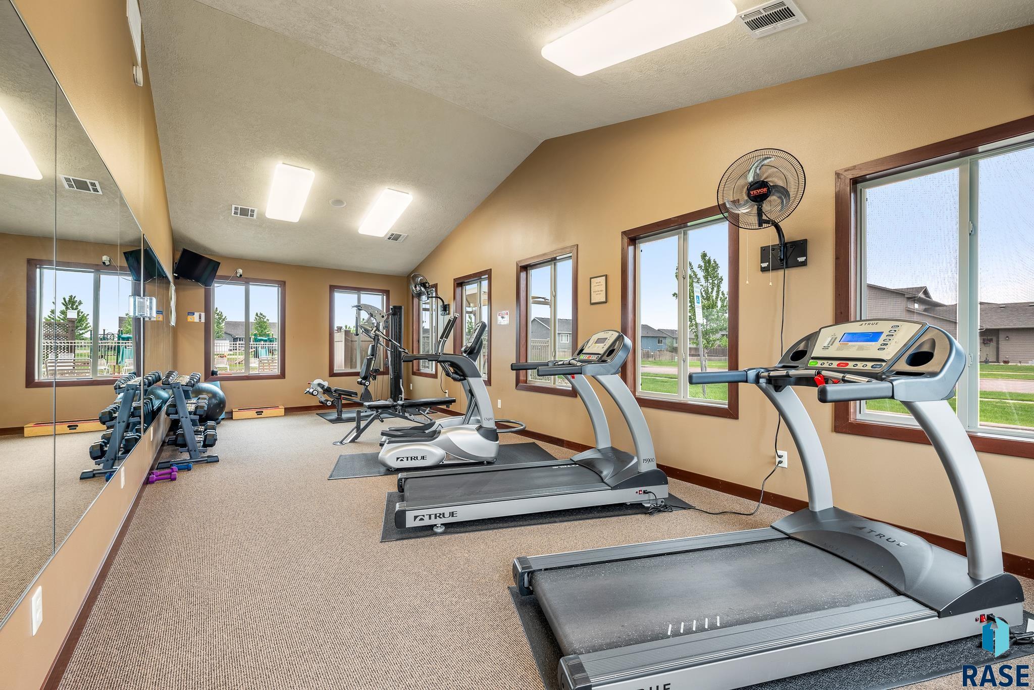 8104 S Ruger Ave Avenue, Sioux Falls, New Jersey image 34