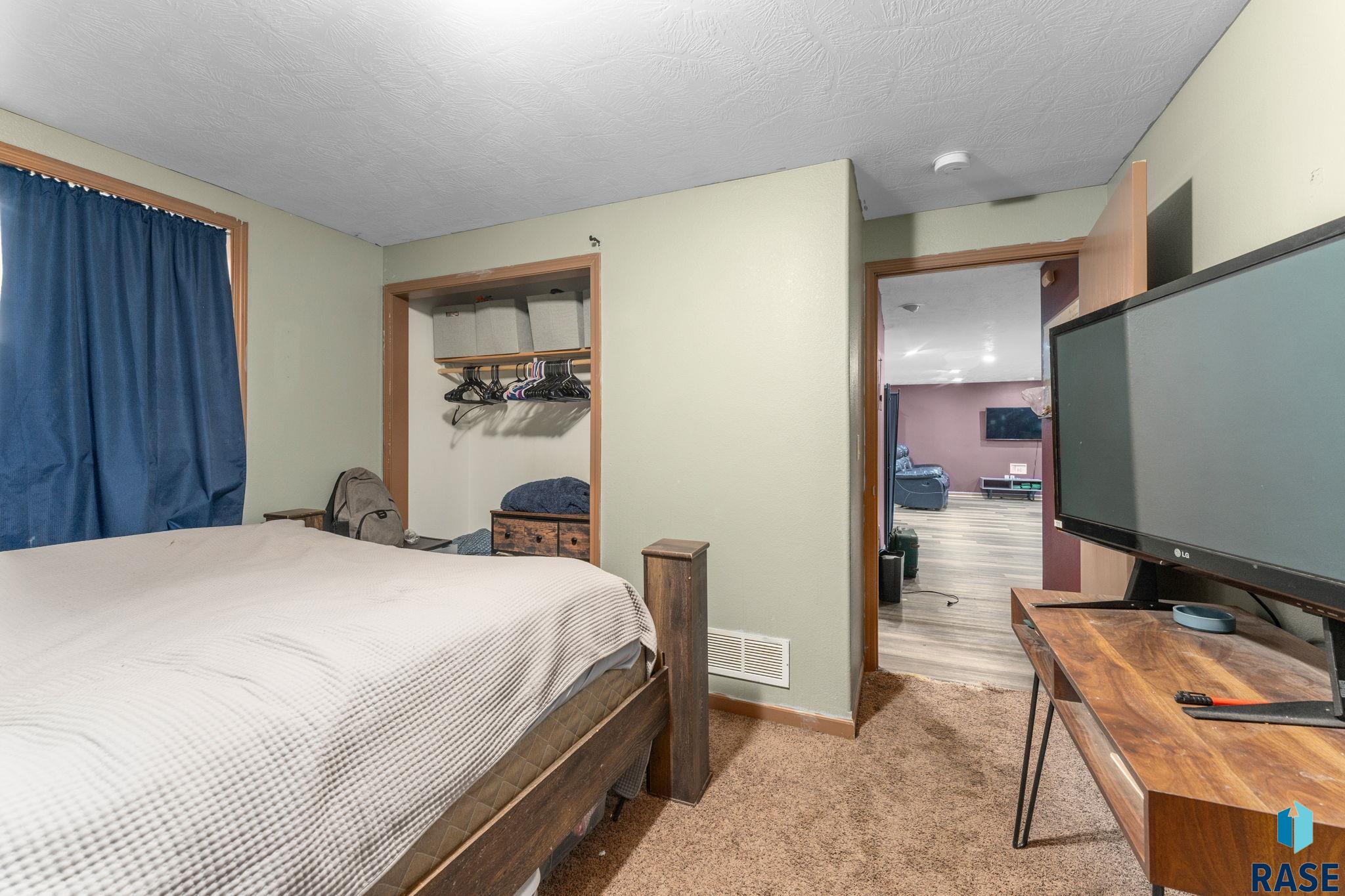 703 N Van Eps Ave Avenue, Sioux Falls, New Jersey image 46