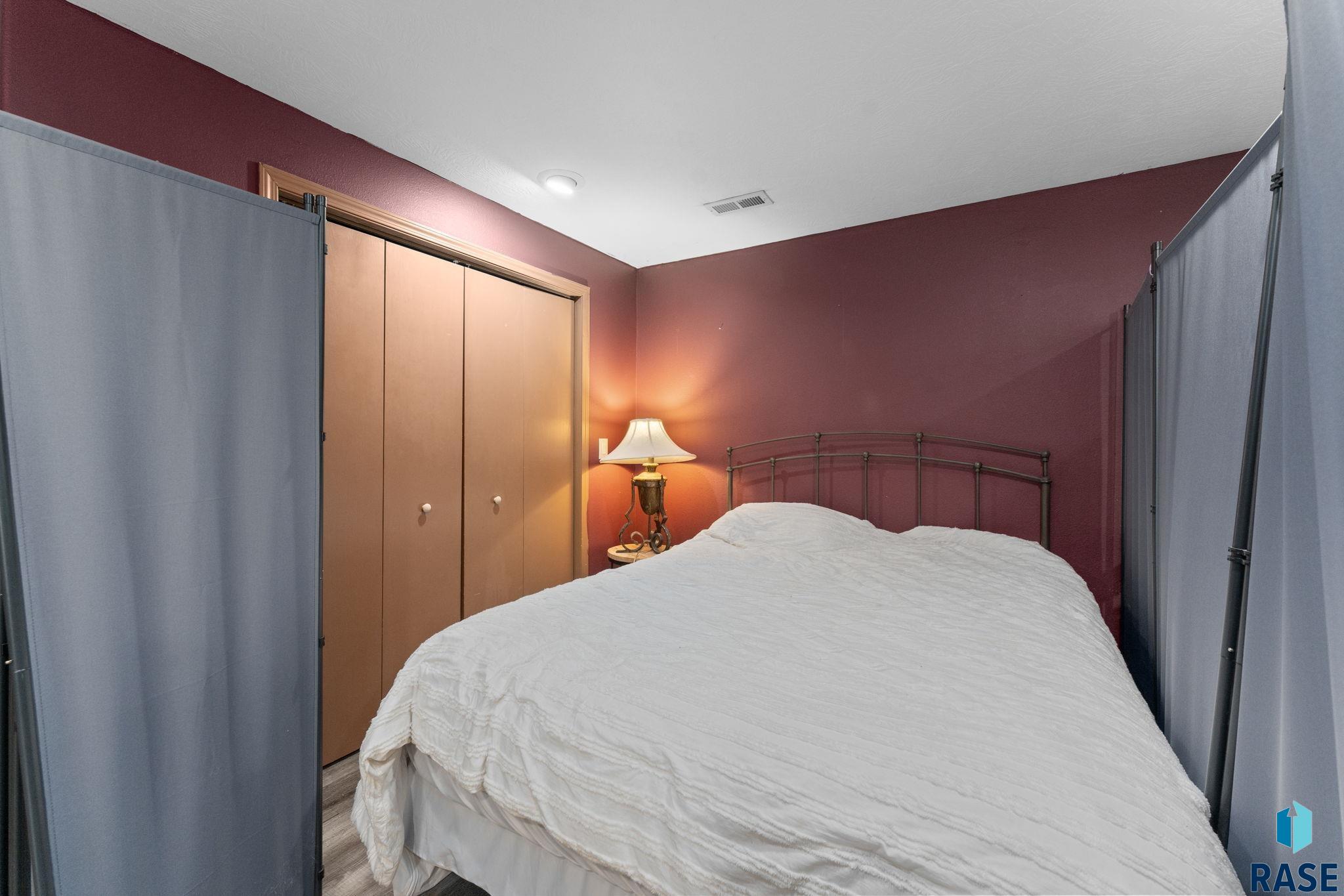 703 N Van Eps Ave Avenue, Sioux Falls, New Jersey image 48