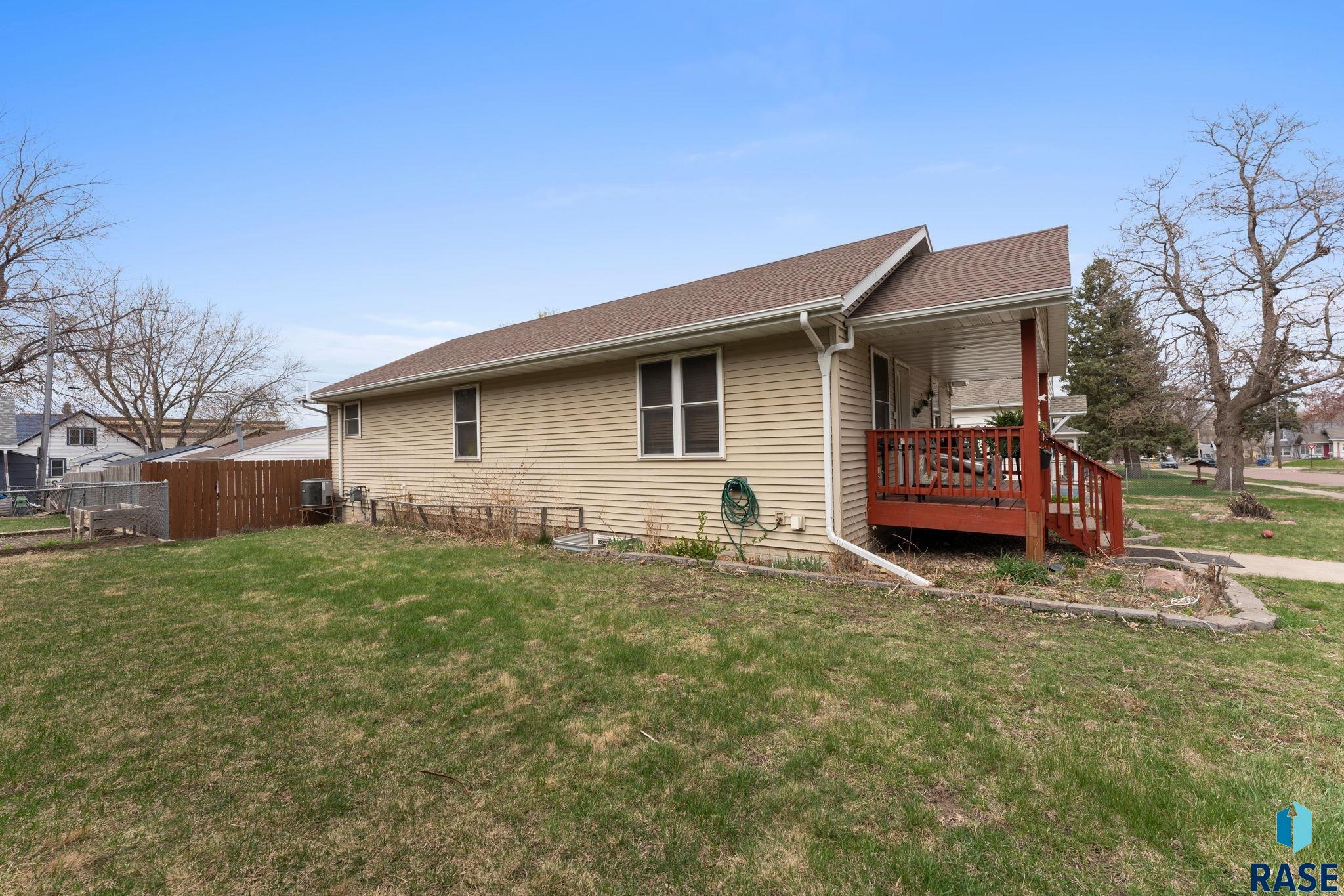 703 N Van Eps Ave Avenue, Sioux Falls, New Jersey image 9