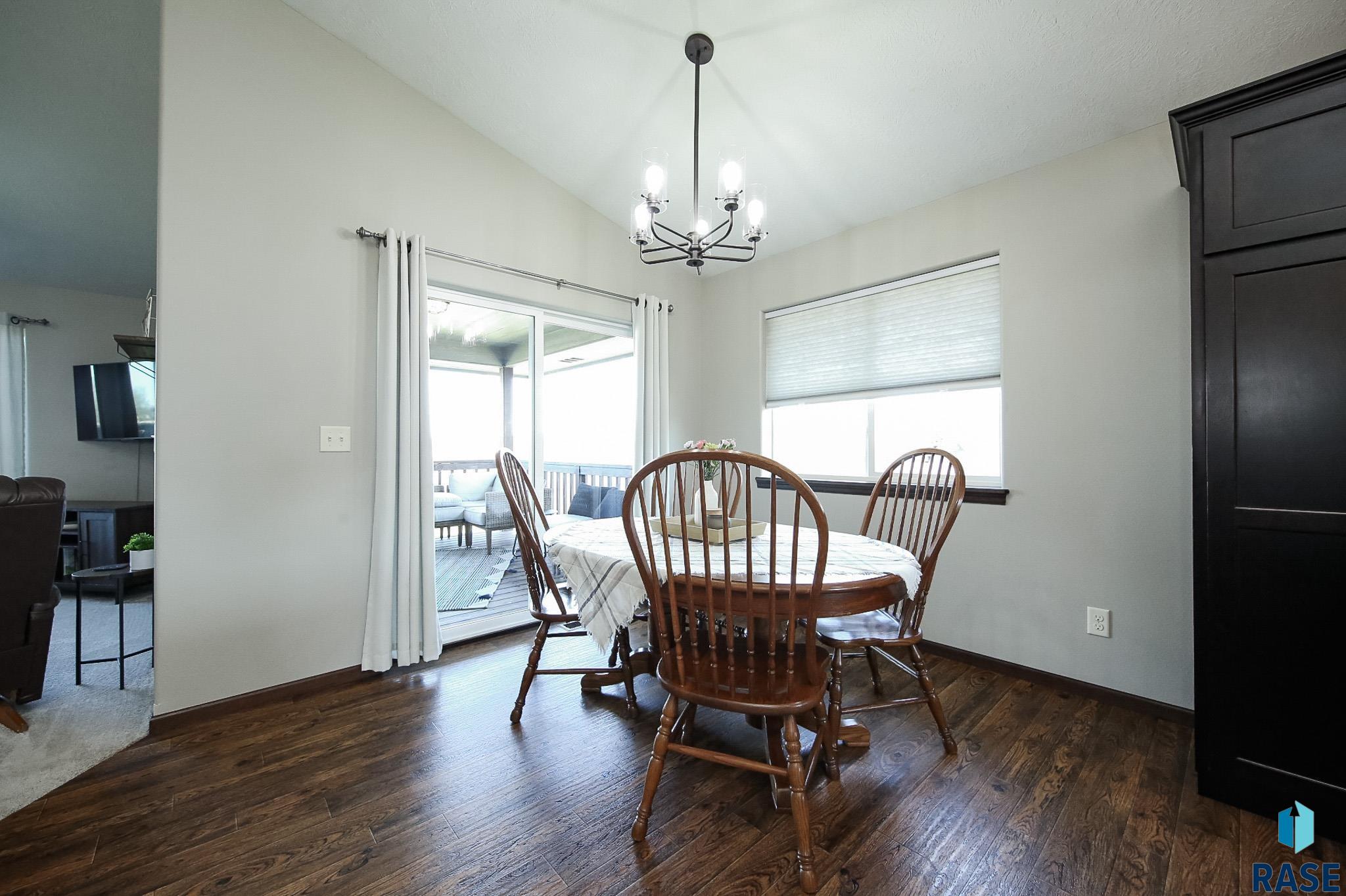 323 Thelma Ave Avenue, Harrisburg, New Jersey image 8