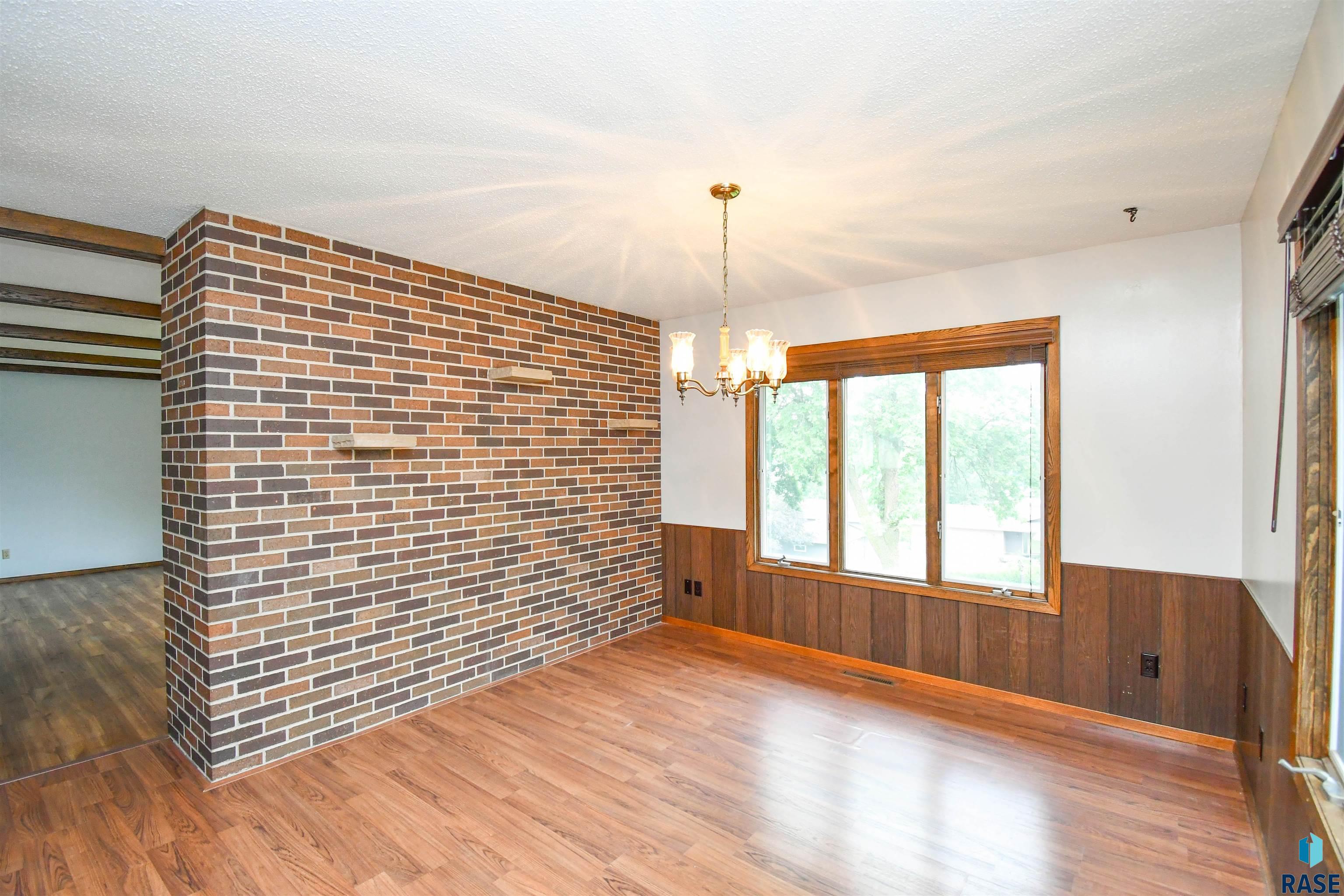 1205 W 37th St Street, Sioux Falls, New Jersey image 4
