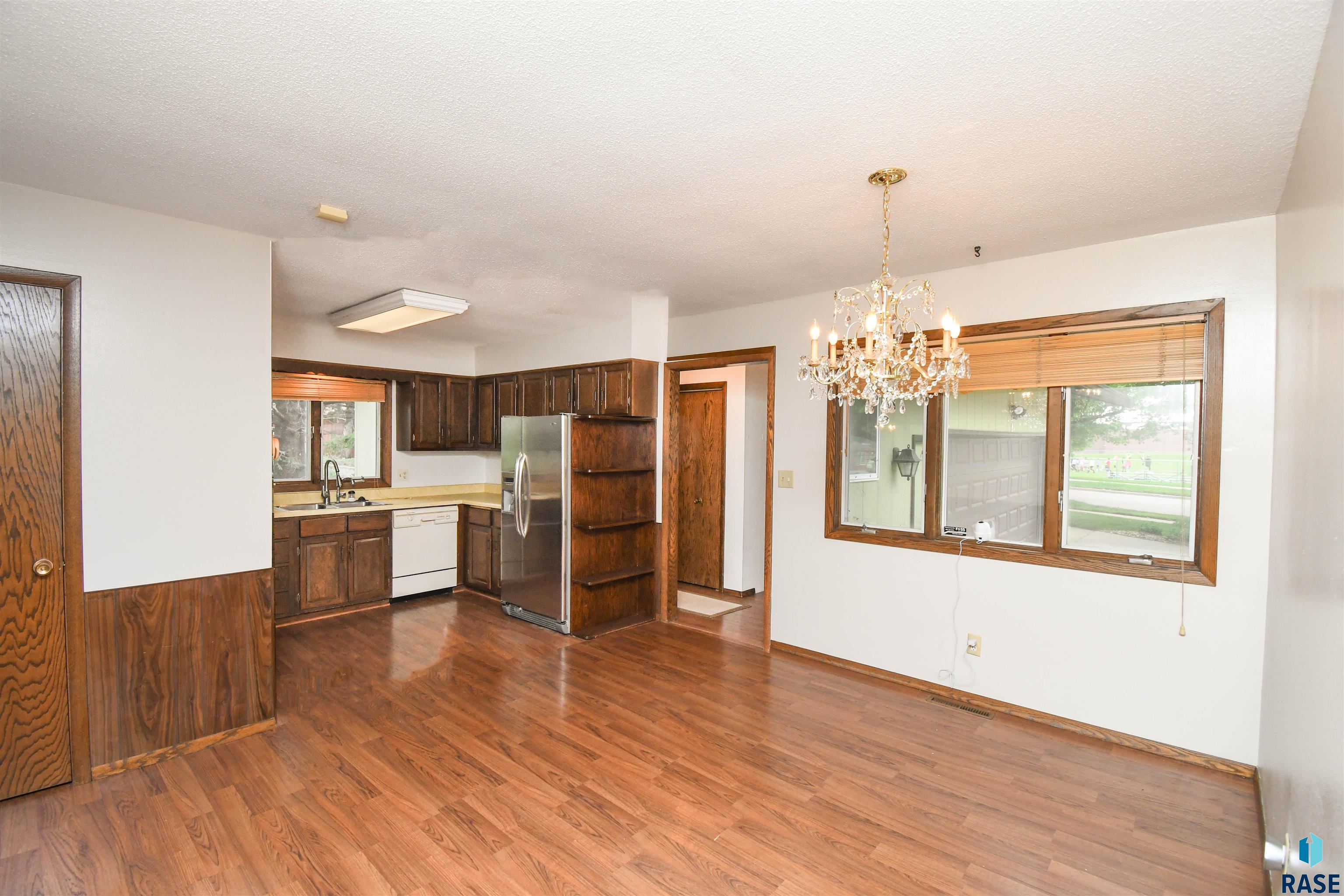 1205 W 37th St Street, Sioux Falls, New Jersey image 5