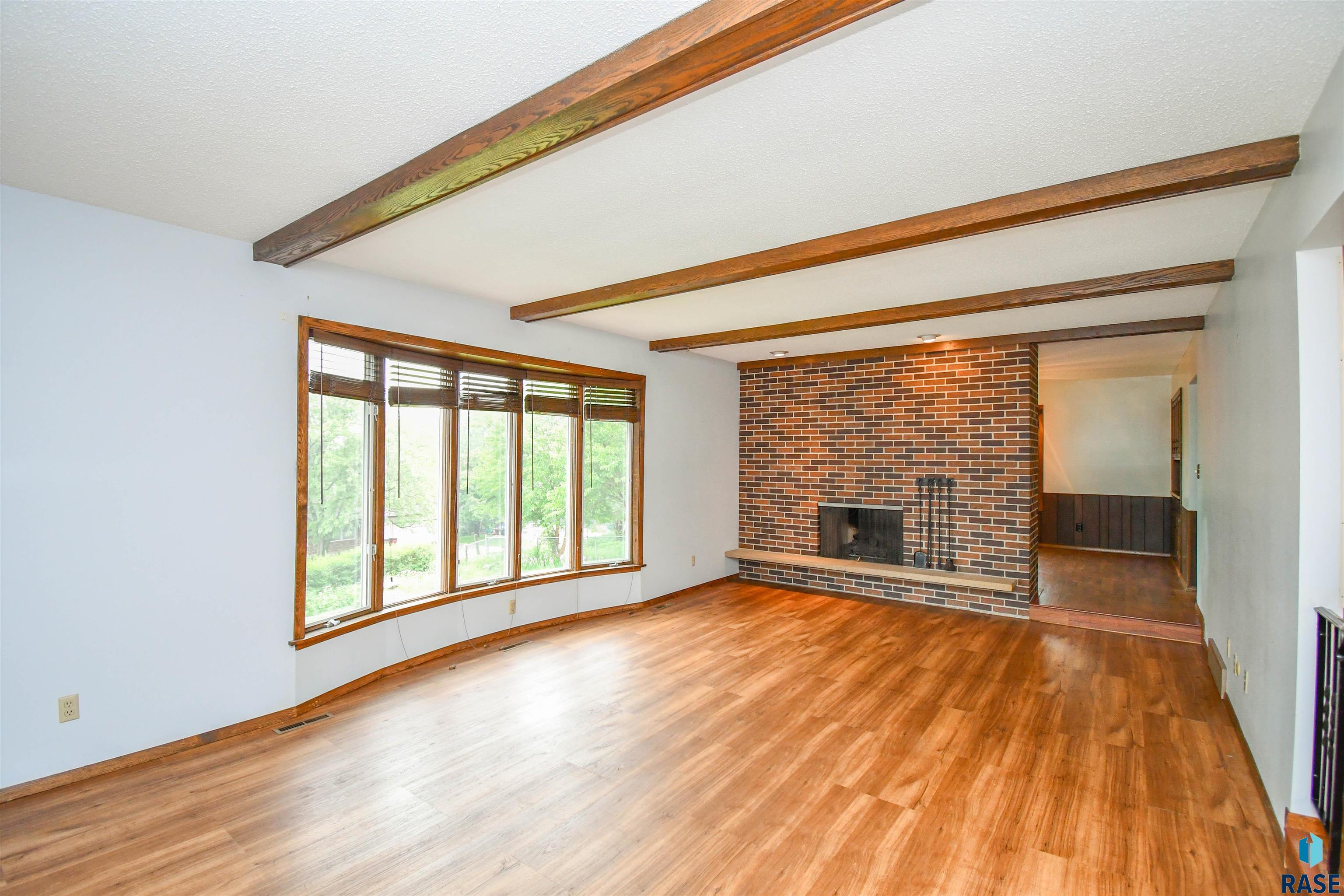 1205 W 37th St Street, Sioux Falls, New Jersey image 3
