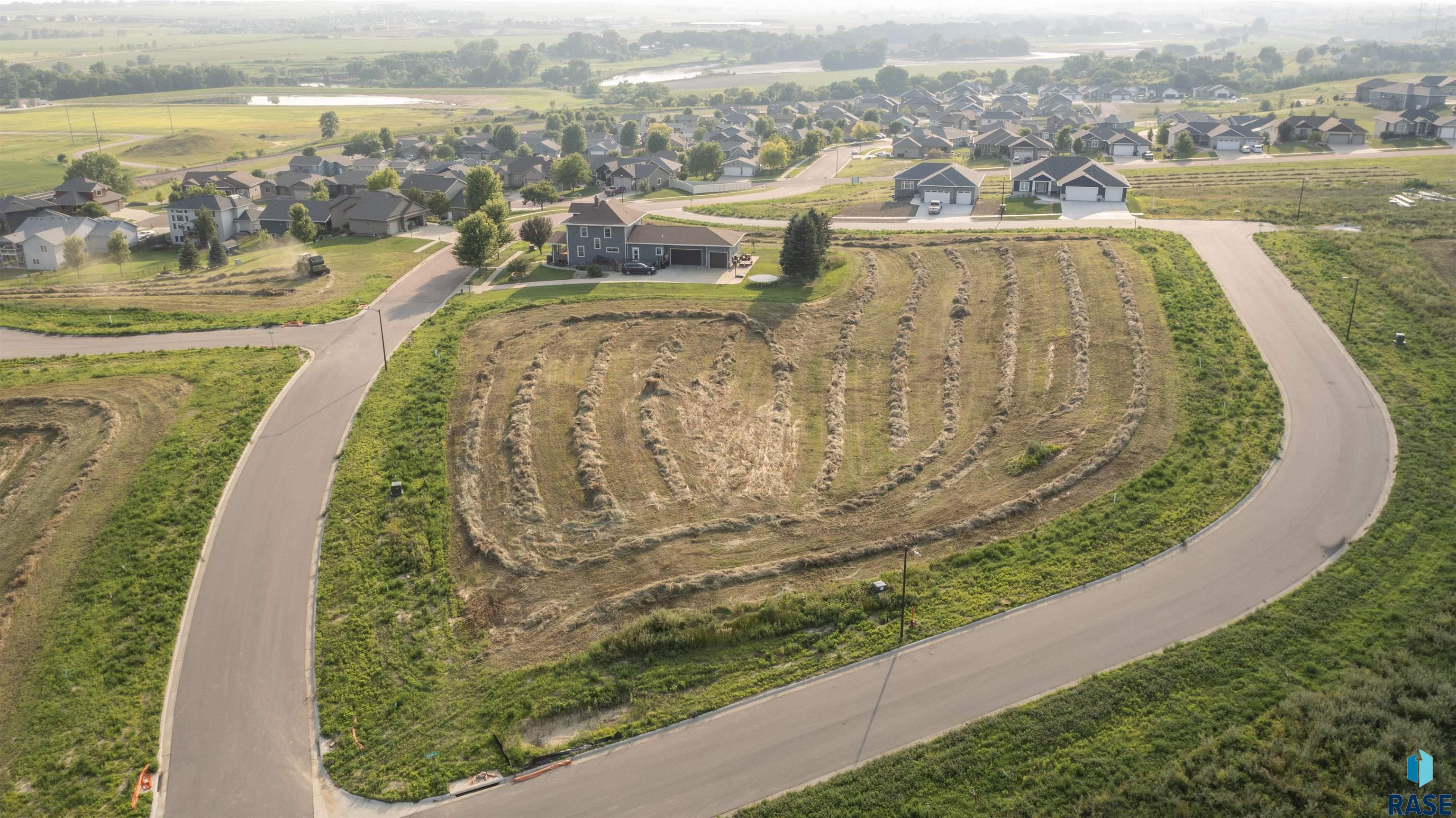 801 N Ruby Cir Circle, Brandon, South Dakota image 26