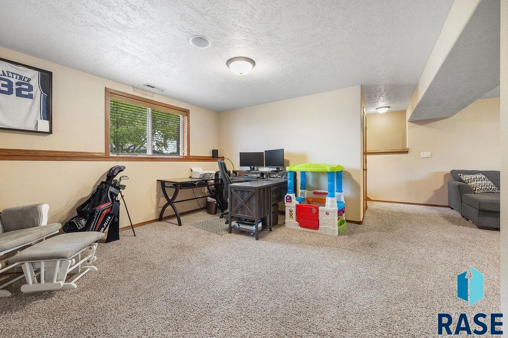 4004 S Klein Ave Avenue, Sioux Falls, New Jersey image 14