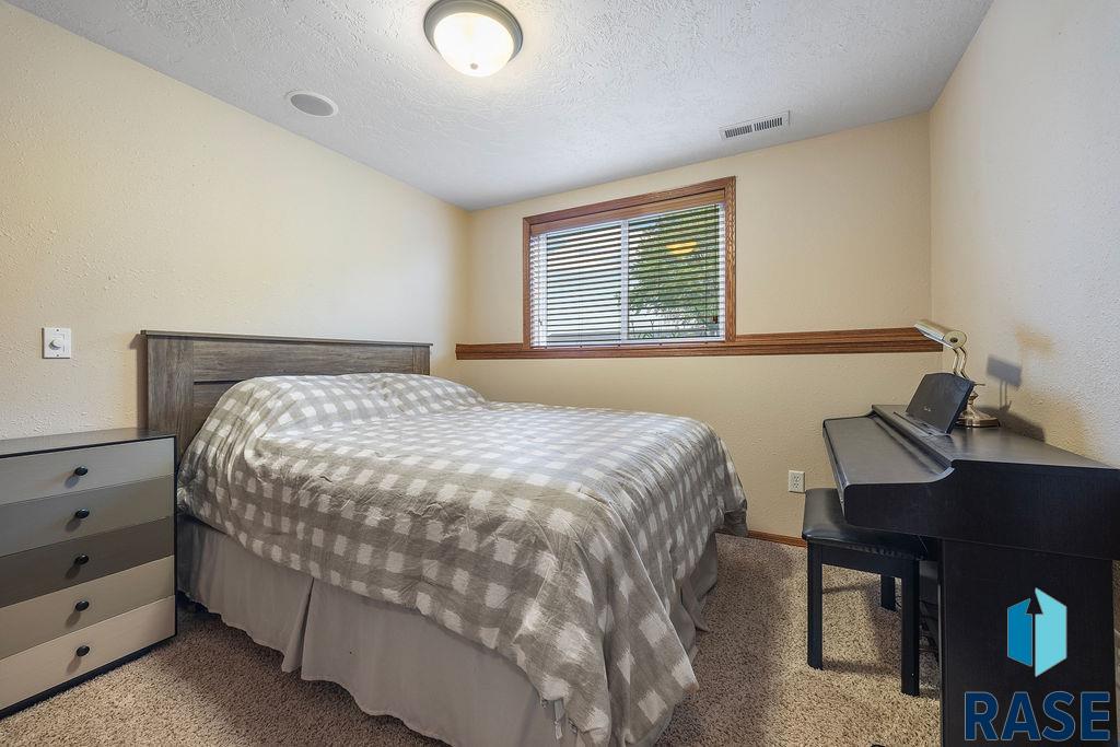4004 S Klein Ave Avenue, Sioux Falls, New Jersey image 13